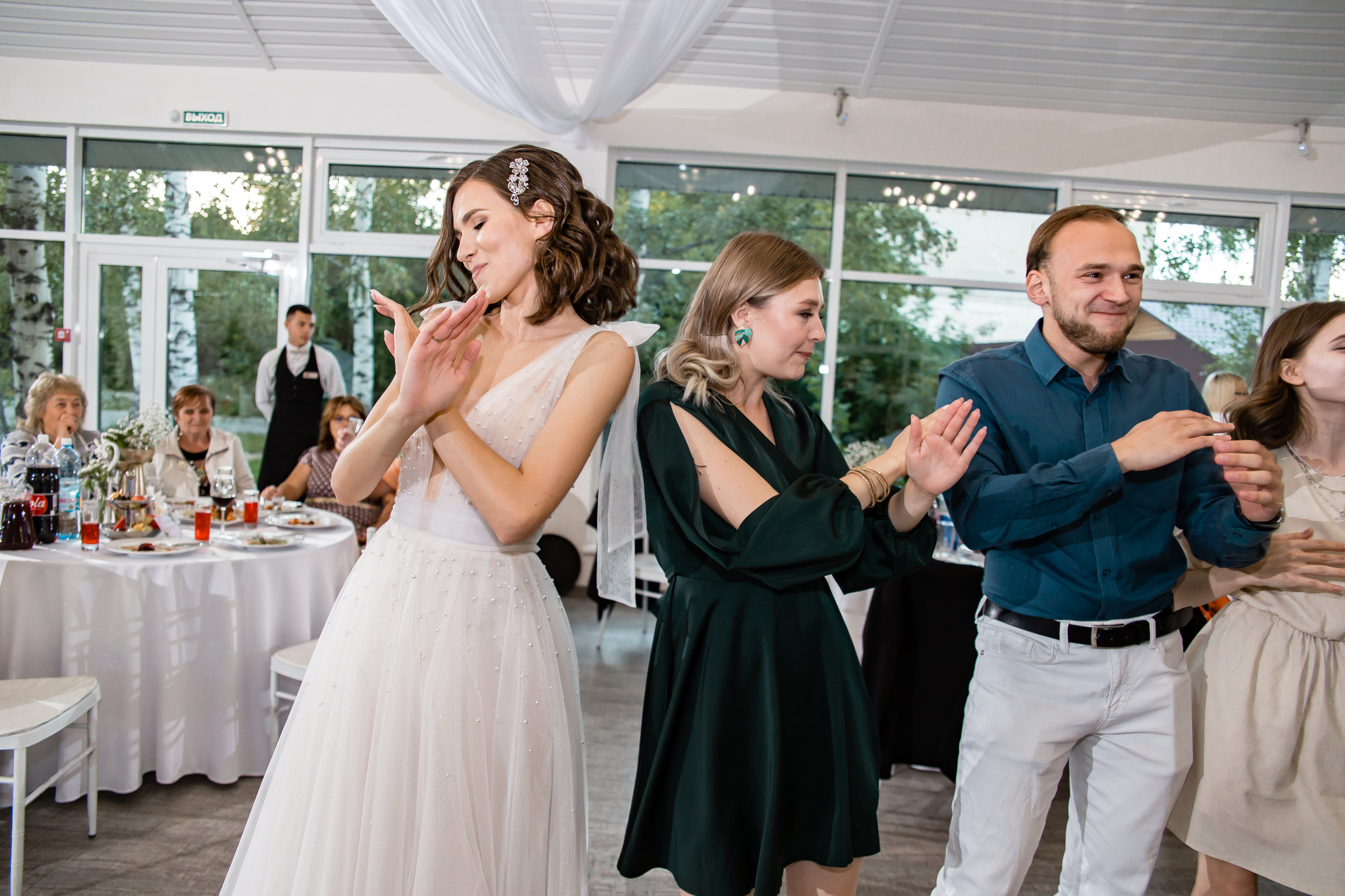 Ольга и Никита. Свадебный фотограф в Омске Яна Савина