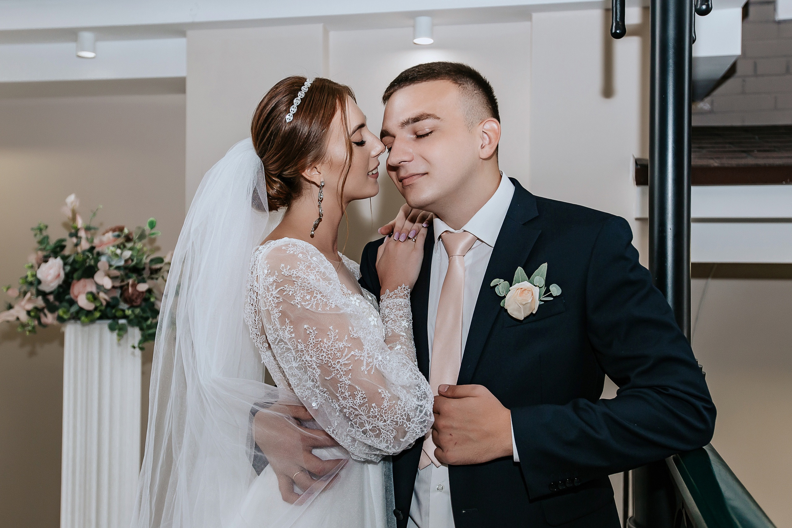 Валерия и Роиан. Свадебный фотограф в Омске Яна Савина