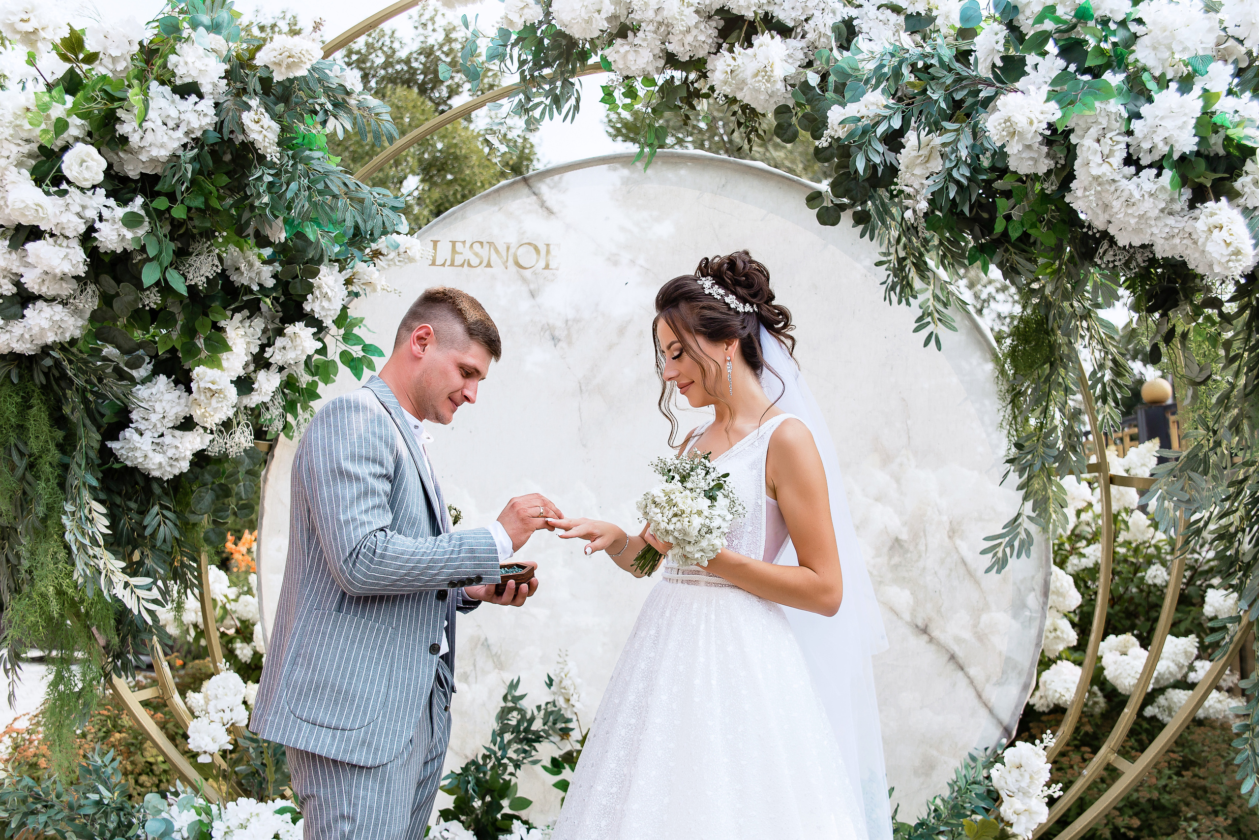 Екатерина и Георгий. Свадебный фотограф в Омске Яна Савина