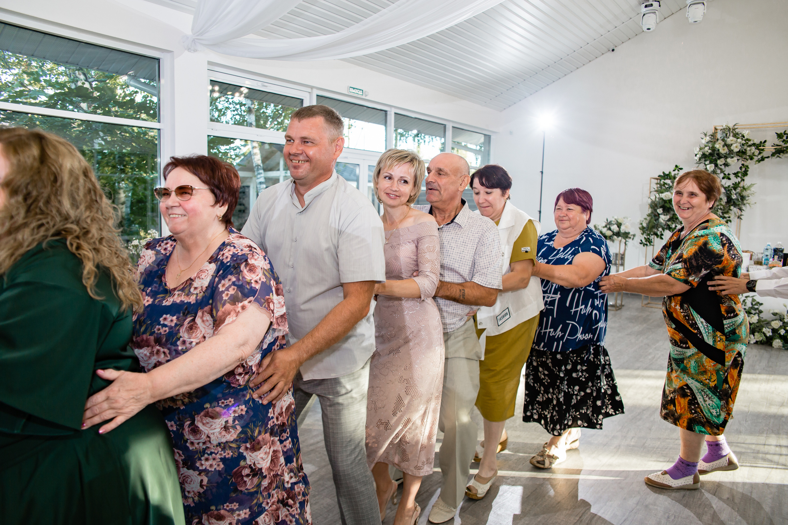 Ольга и Никита. Свадебный фотограф в Омске Яна Савина