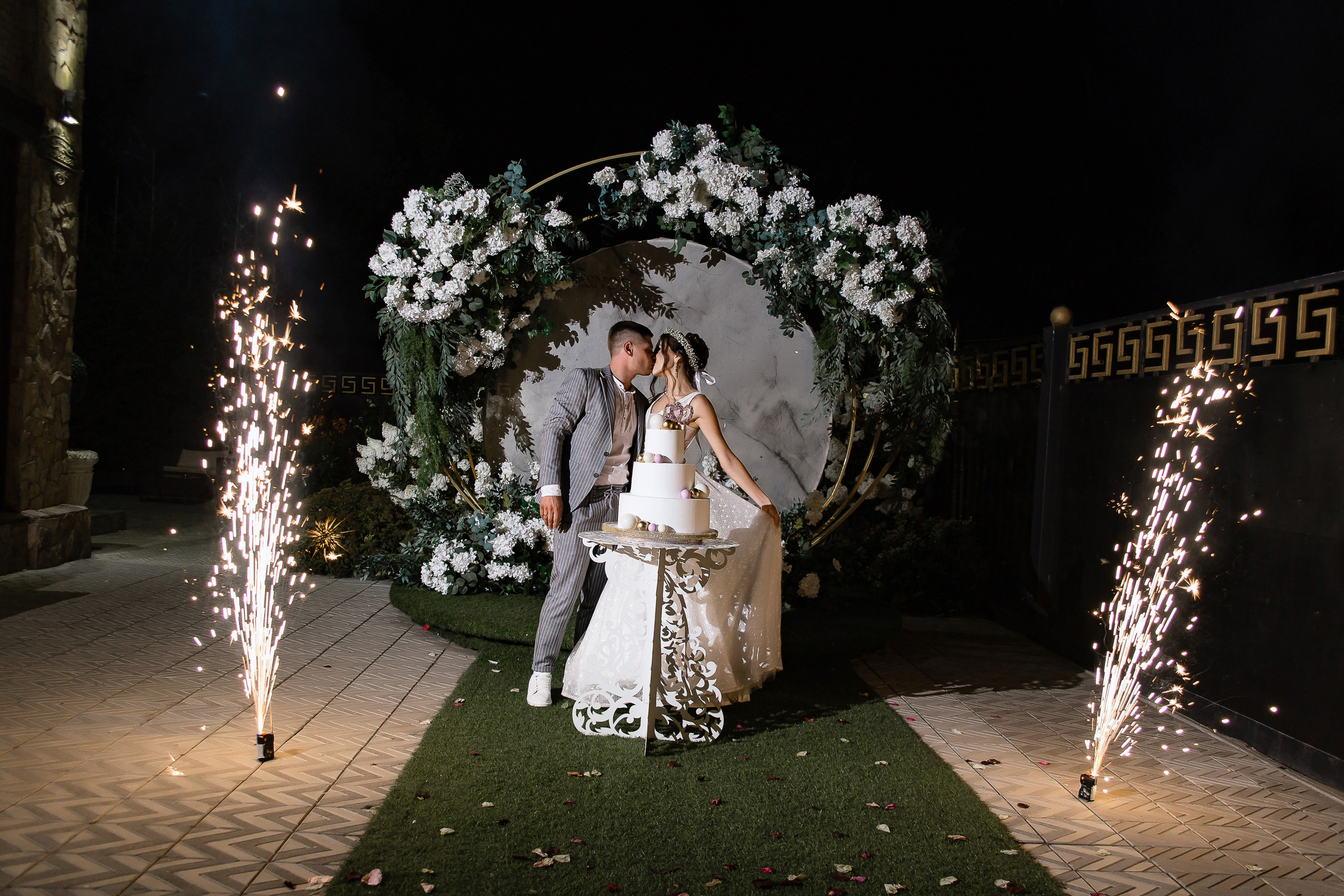 Екатерина и Георгий. Свадебный фотограф в Омске Яна Савина