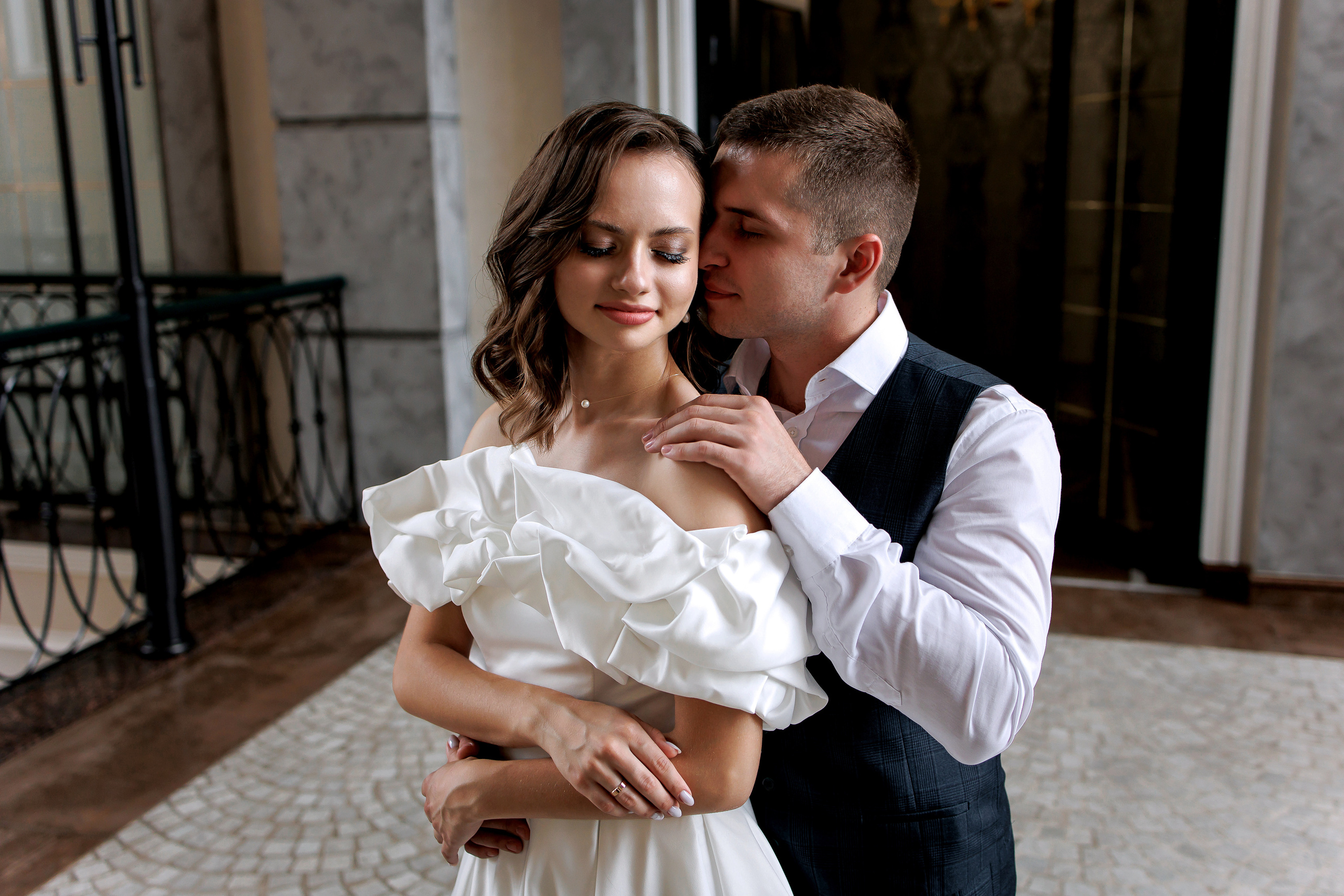 Софья и Антон. Свадебный фотограф в Омске Яна Савина