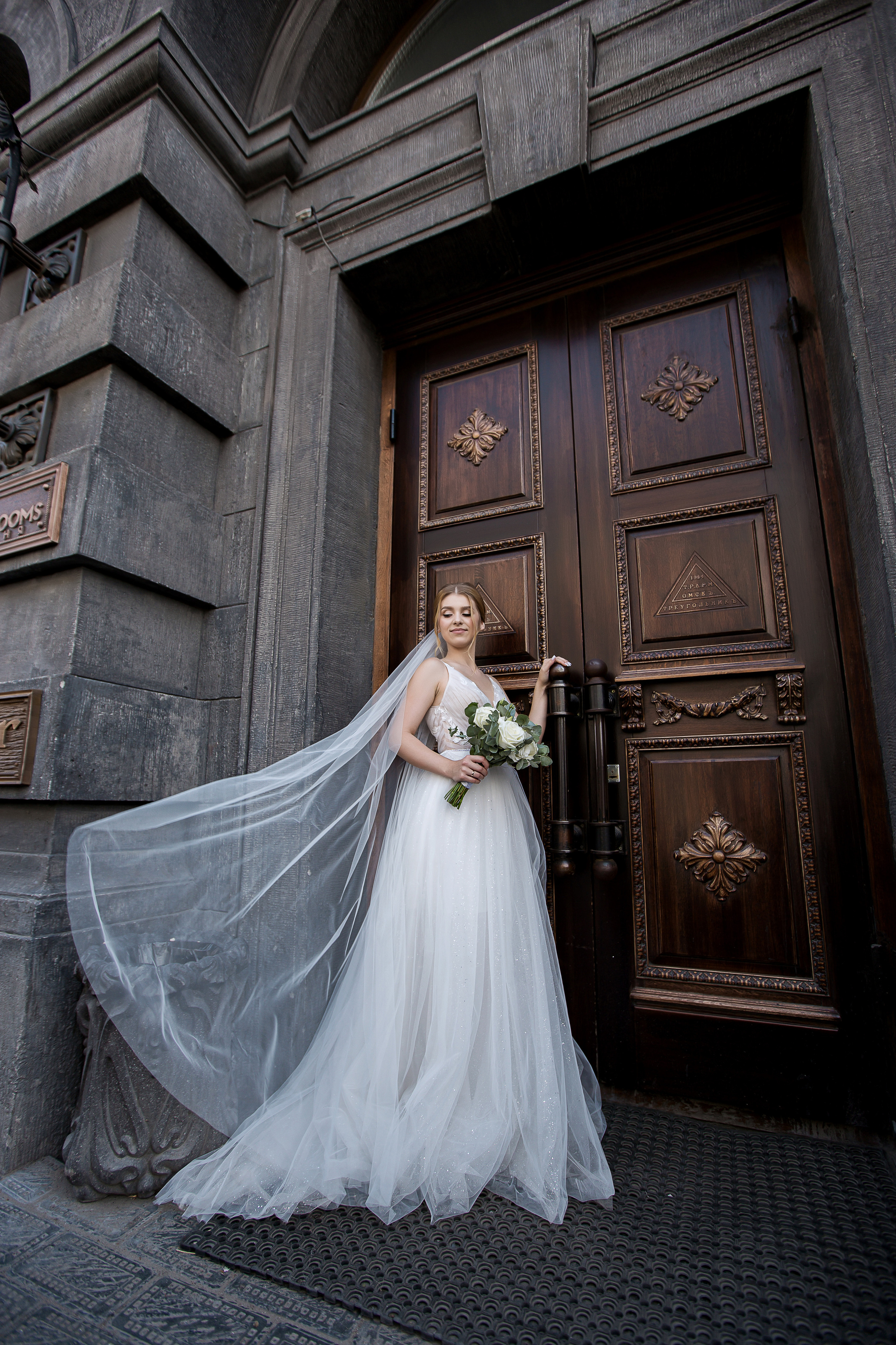 Дарья и Никита. Свадебный фотограф в Омске Яна Савина