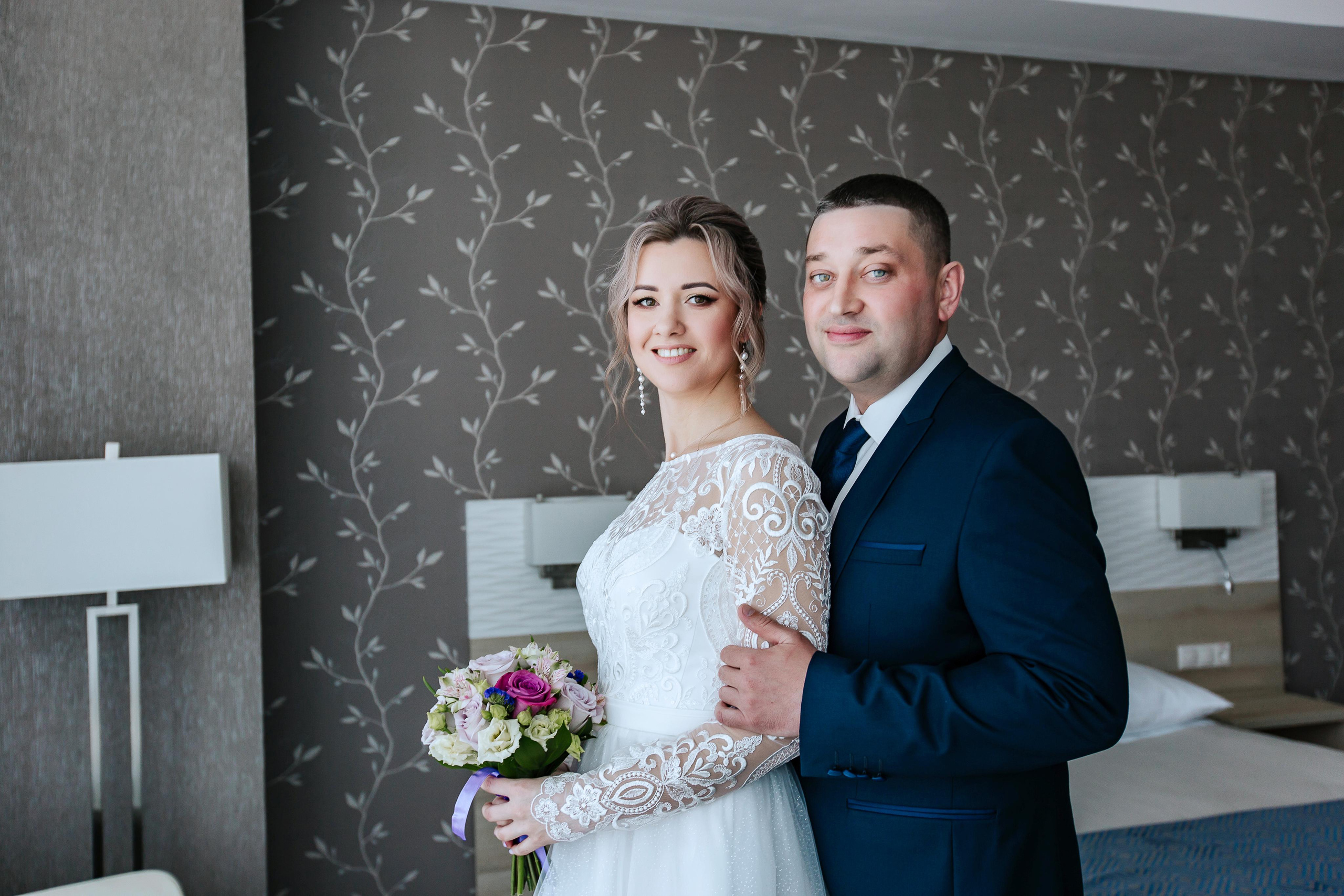 Алена и Артеми. Свадебный фотограф в Омске Яна Савина