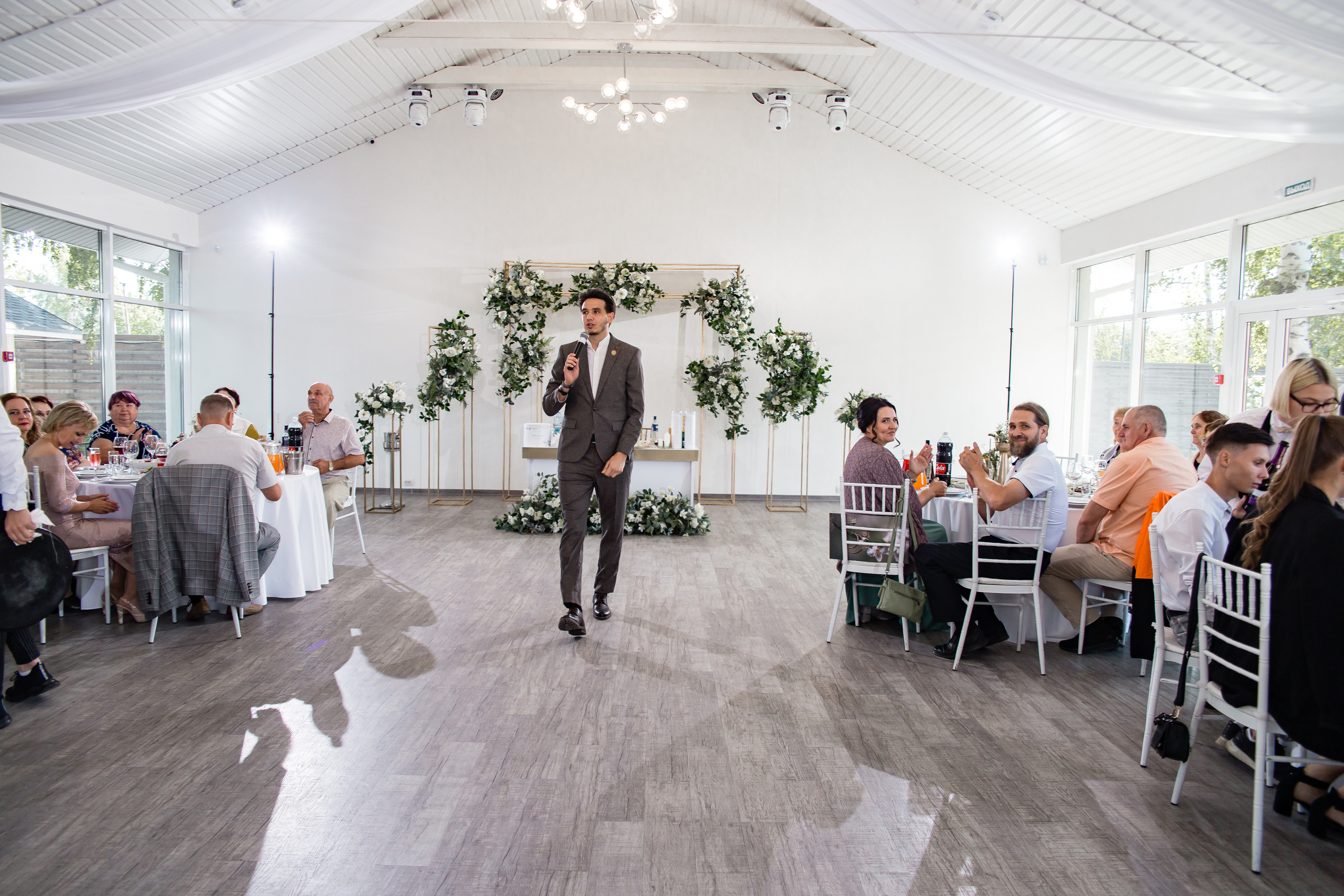 Ольга и Никита. Свадебный фотограф в Омске Яна Савина