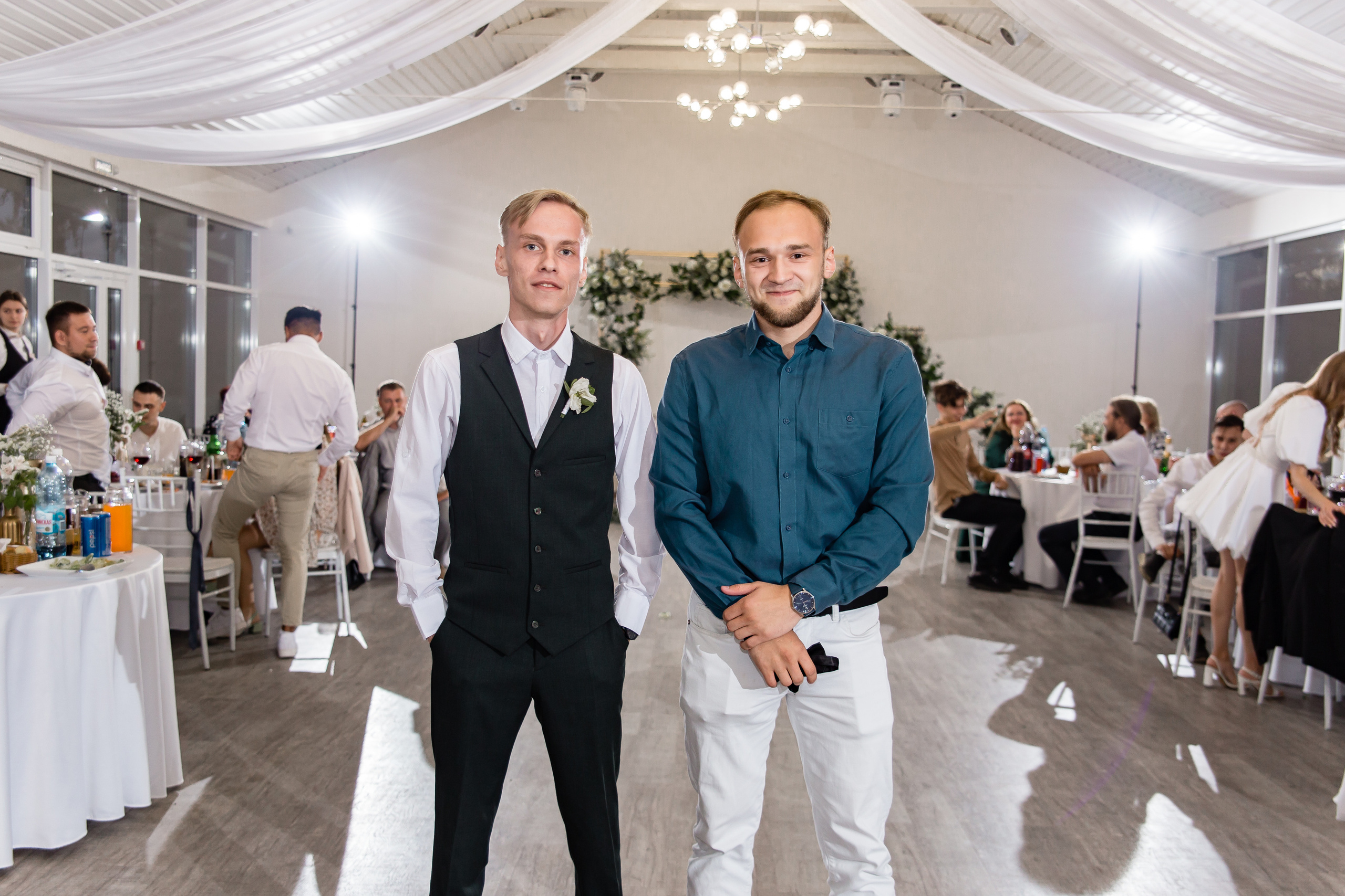 Ольга и Никита. Свадебный фотограф в Омске Яна Савина