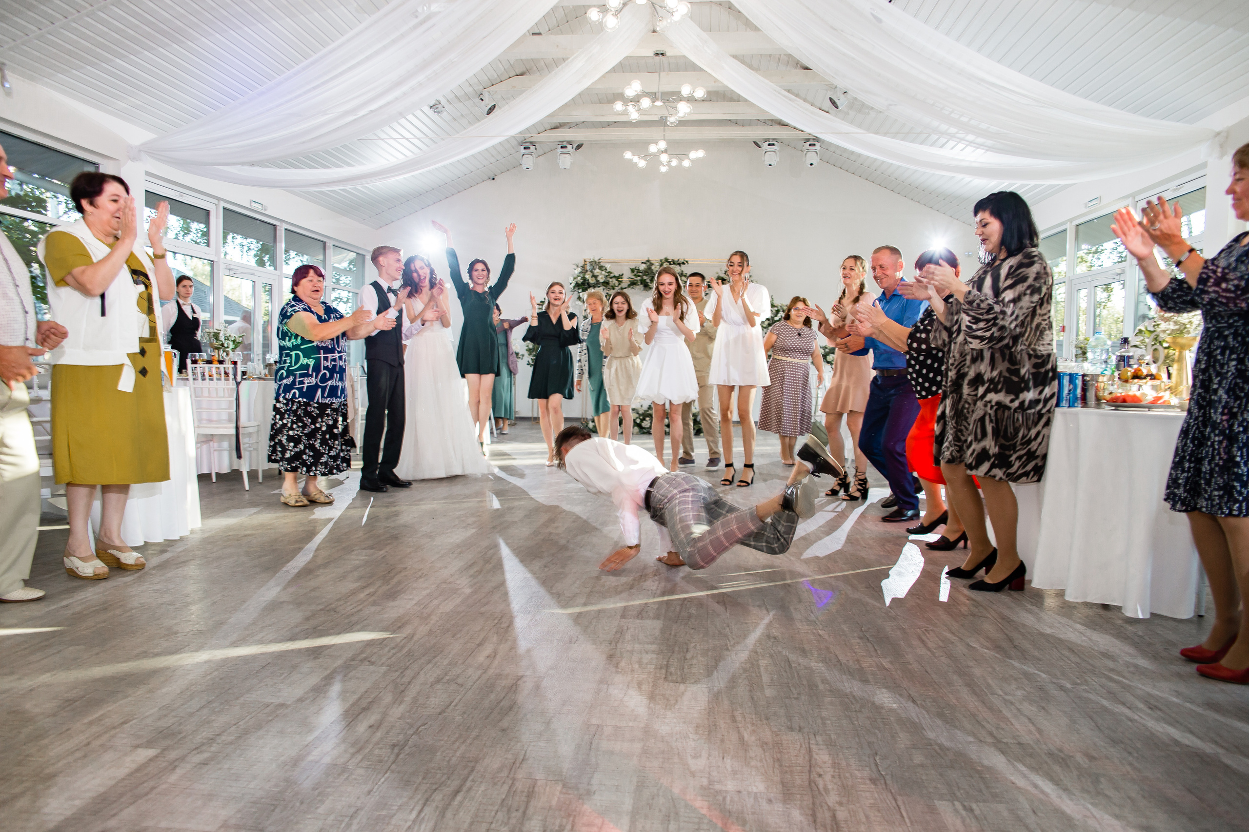 Ольга и Никита. Свадебный фотограф в Омске Яна Савина