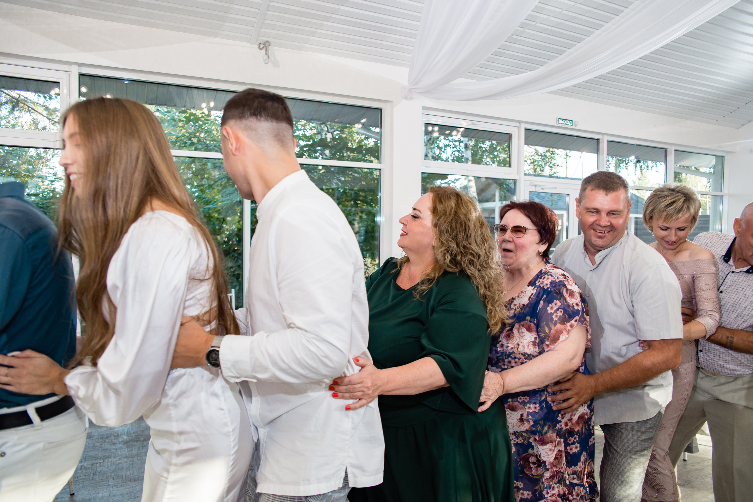 Ольга и Никита. Свадебный фотограф в Омске Яна Савина