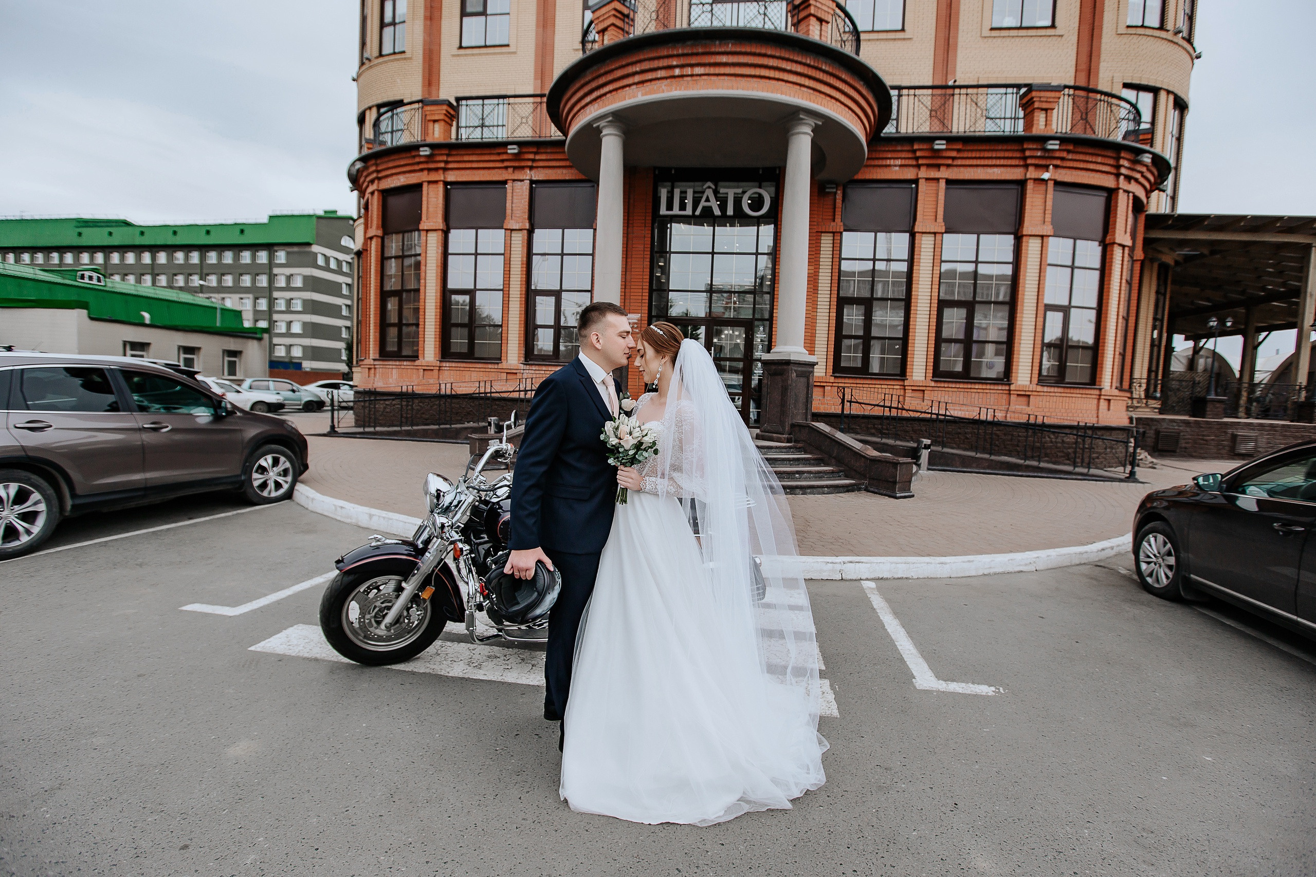 Валерия и Роиан. Свадебный фотограф в Омске Яна Савина