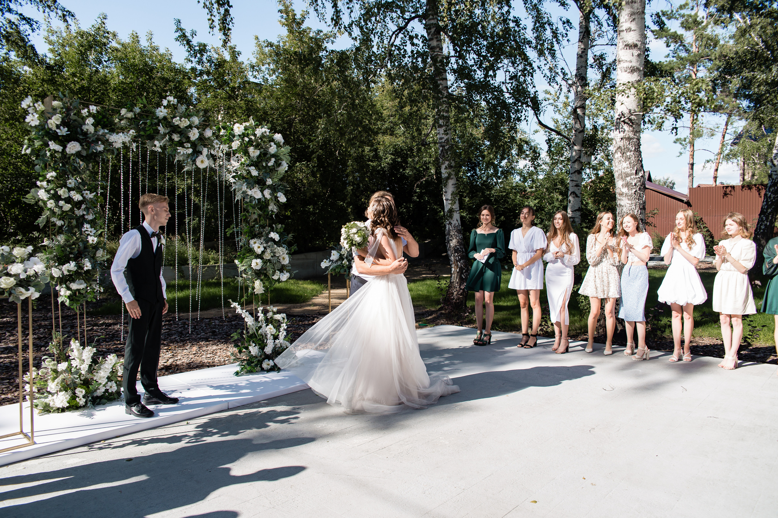 Ольга и Никита. Свадебный фотограф в Омске Яна Савина