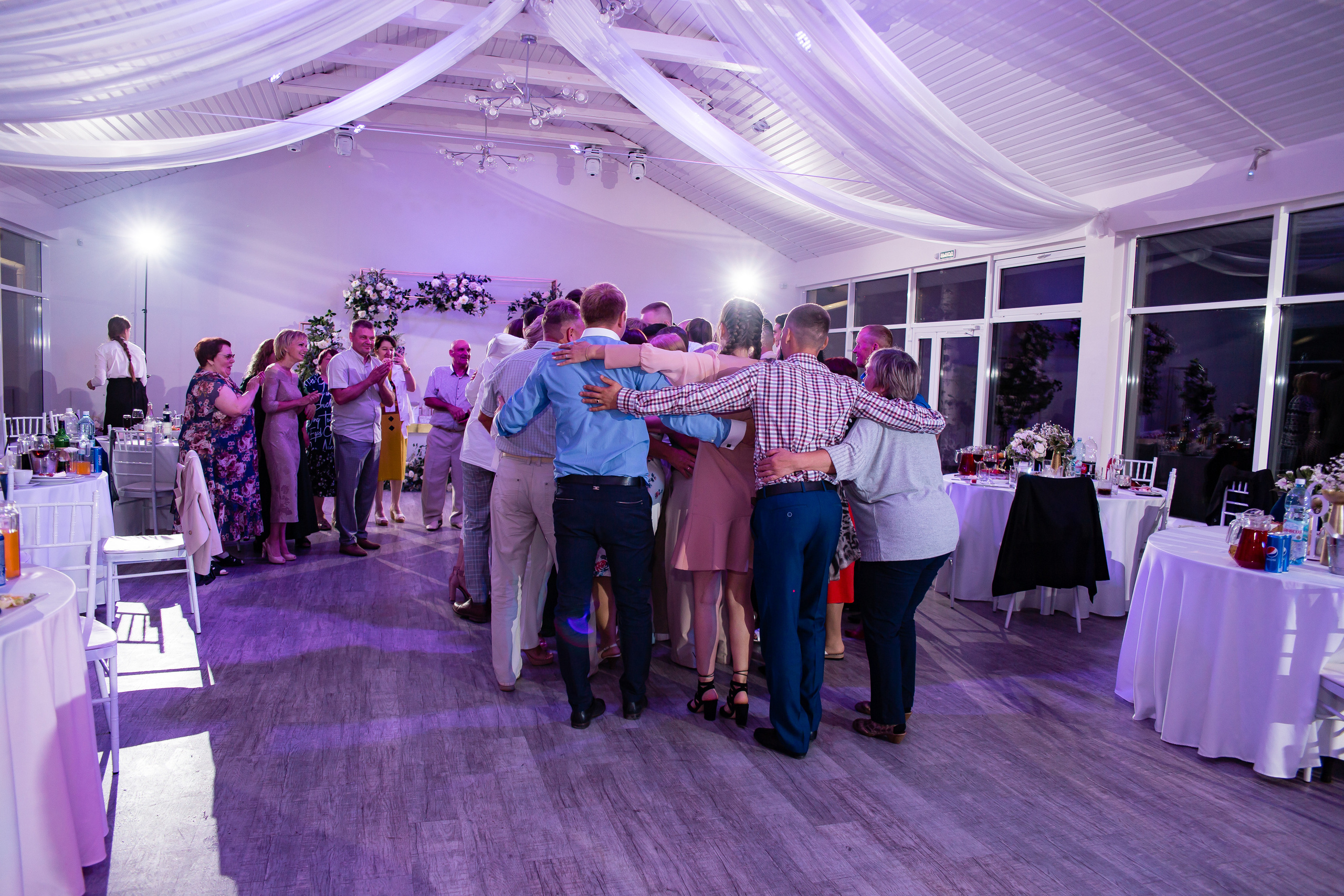 Ольга и Никита. Свадебный фотограф в Омске Яна Савина