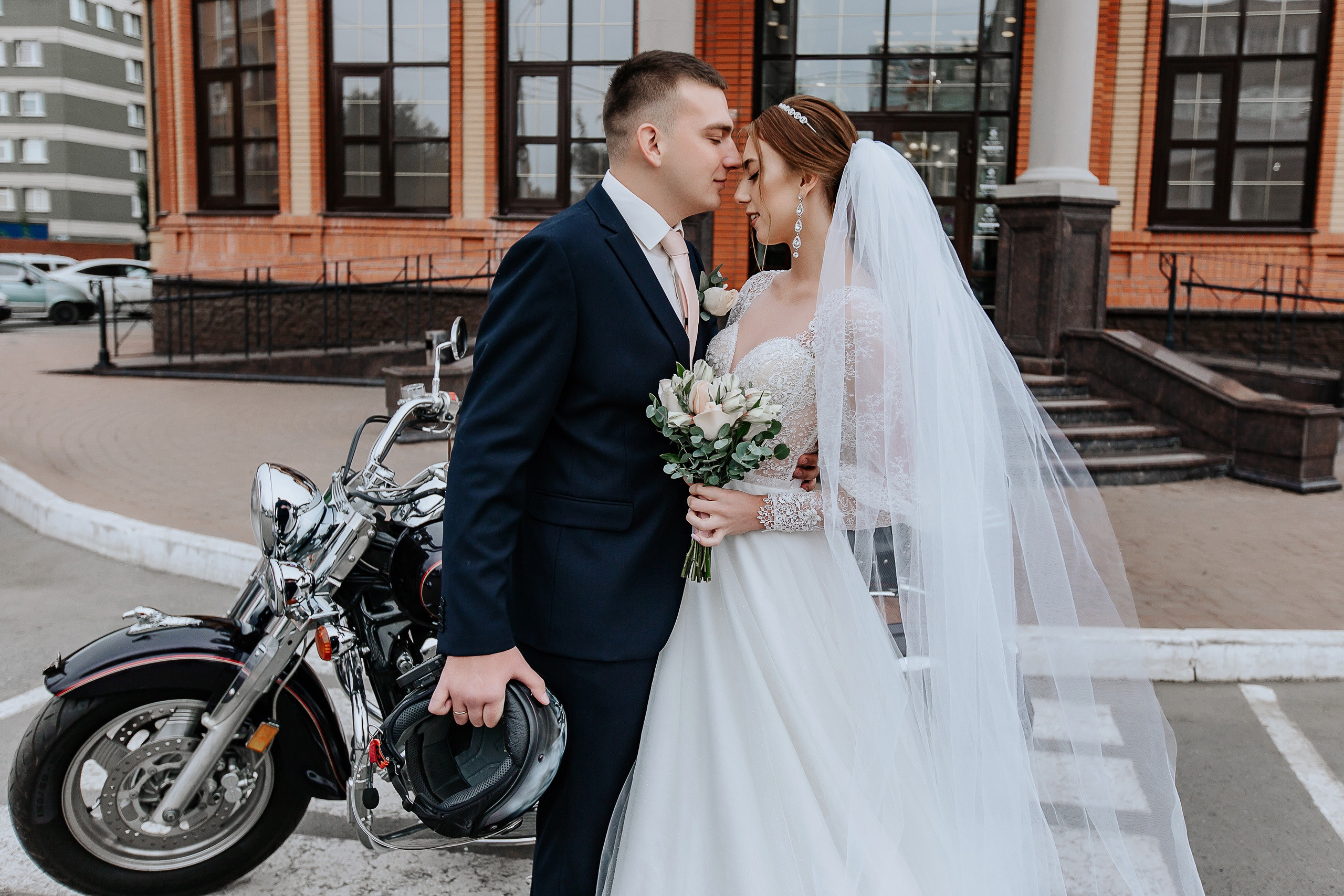 Валерия и Роиан. Свадебный фотограф в Омске Яна Савина