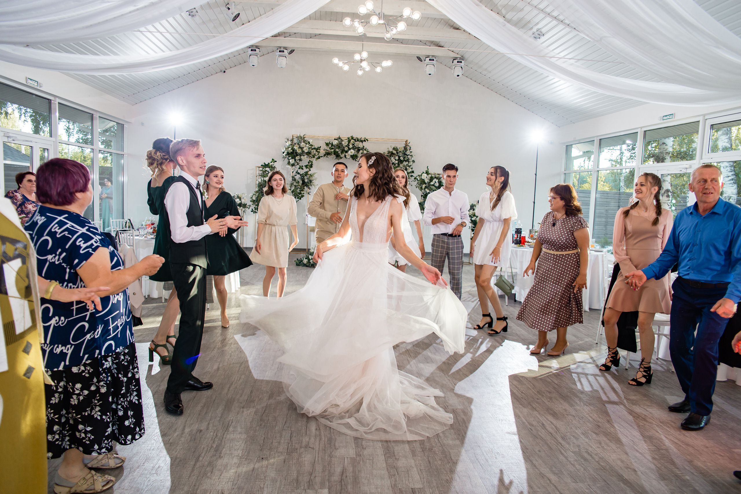 Ольга и Никита. Свадебный фотограф в Омске Яна Савина