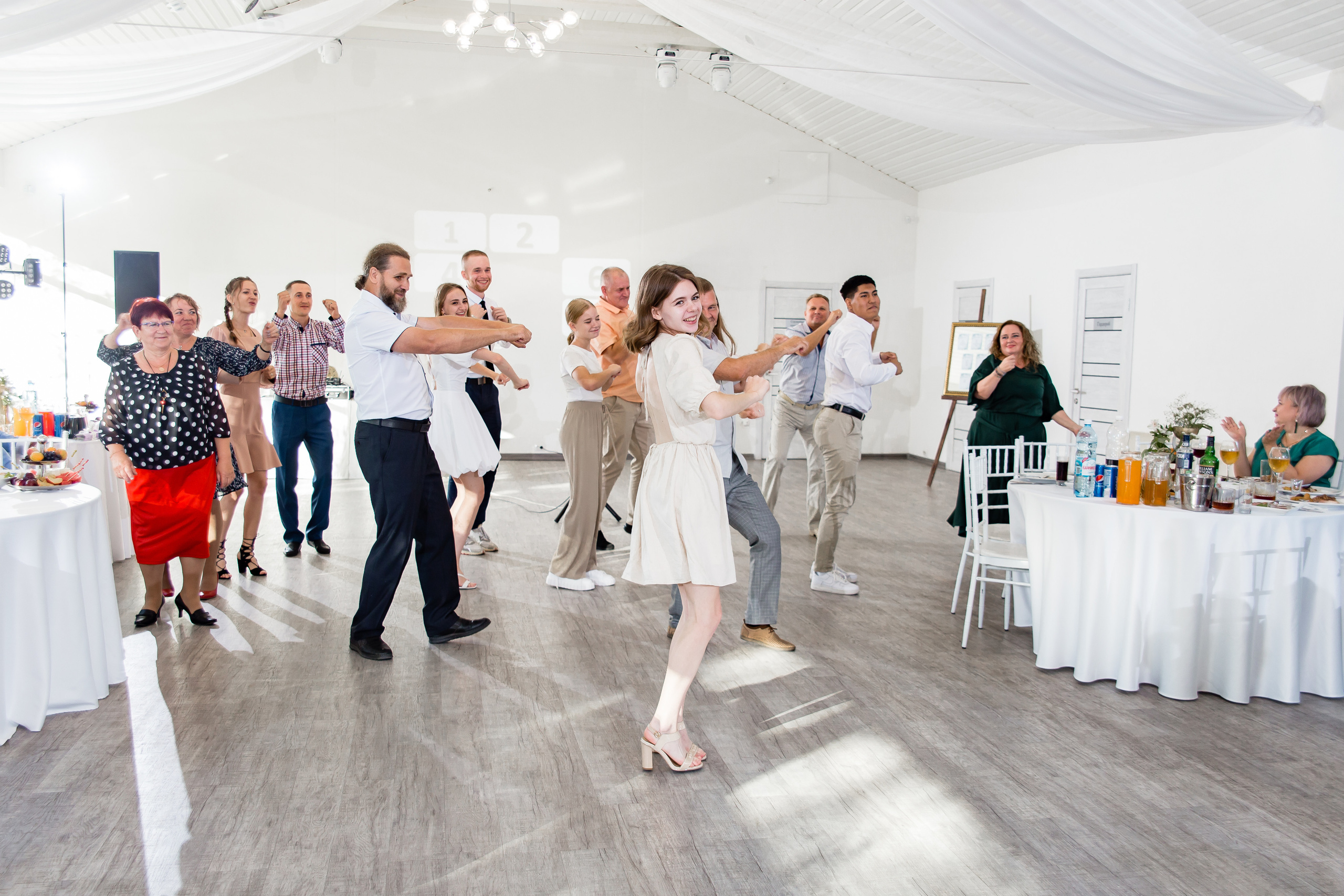 Ольга и Никита. Свадебный фотограф в Омске Яна Савина