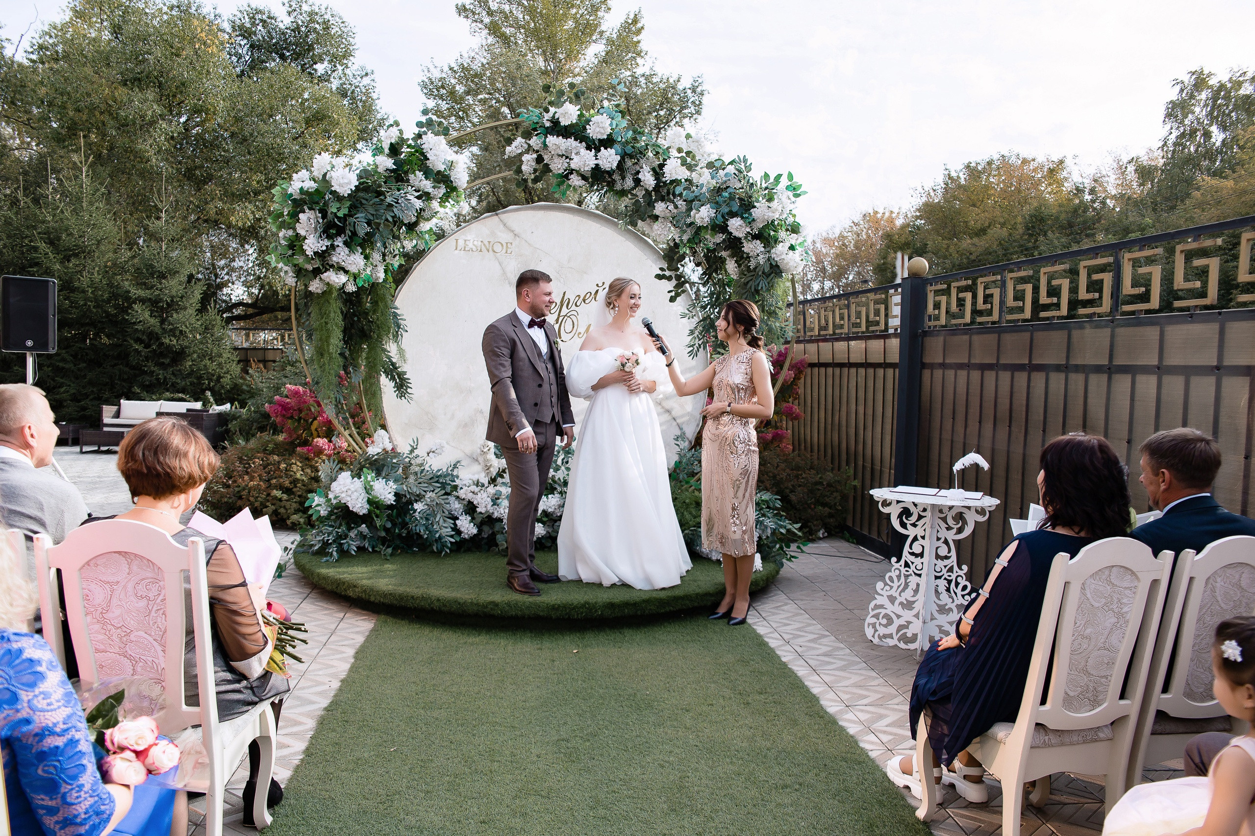 Ольга и Сергей. Свадебный фотограф в Омске Яна Савина