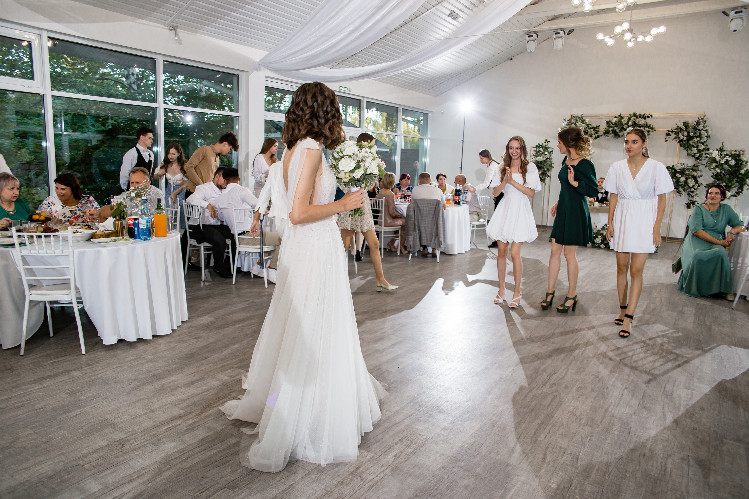 Ольга и Никита. Свадебный фотограф в Омске Яна Савина