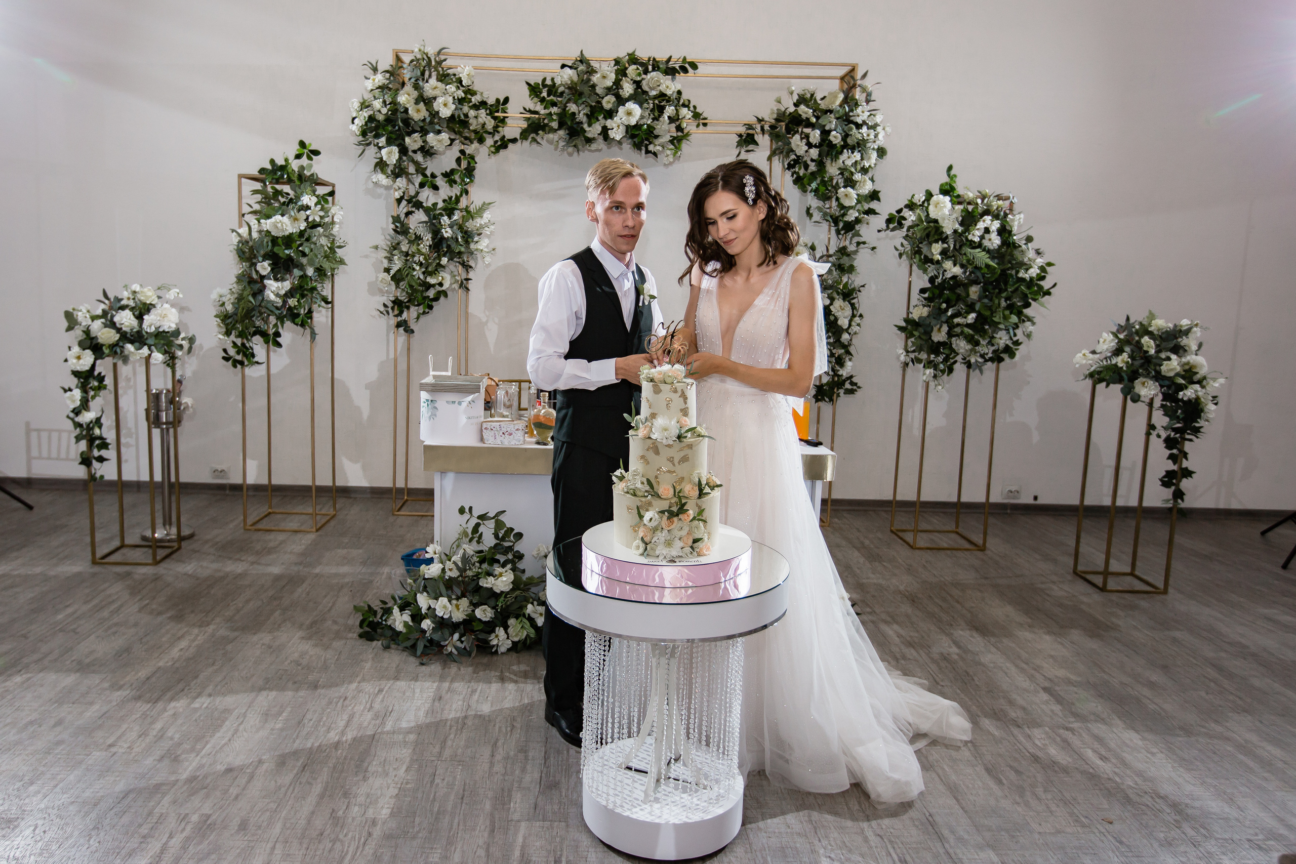 Ольга и Никита. Свадебный фотограф в Омске Яна Савина