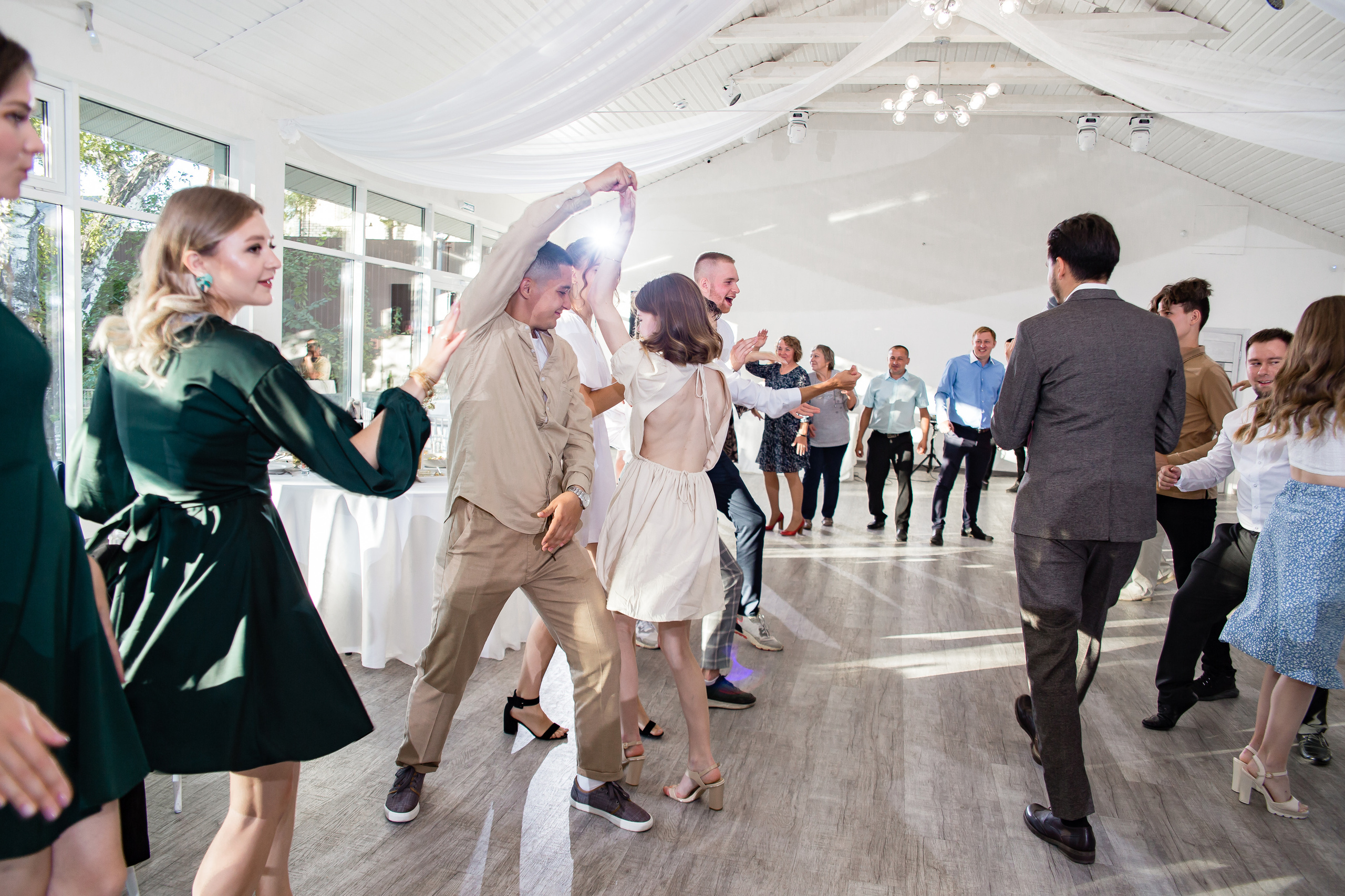 Ольга и Никита. Свадебный фотограф в Омске Яна Савина