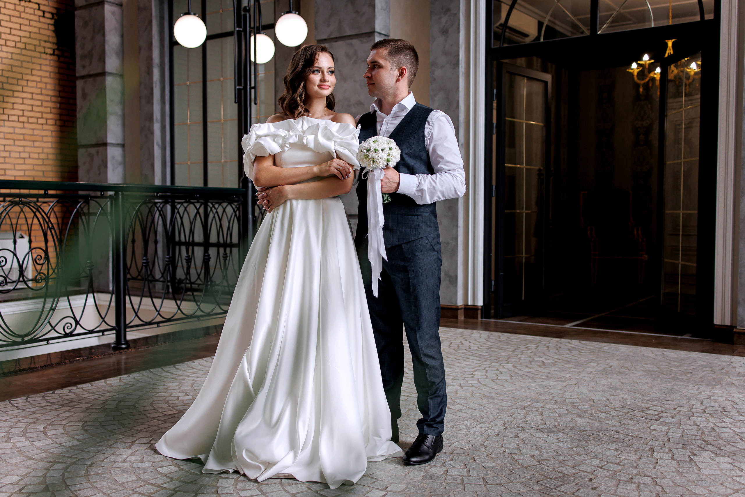 Софья и Антон. Свадебный фотограф в Омске Яна Савина