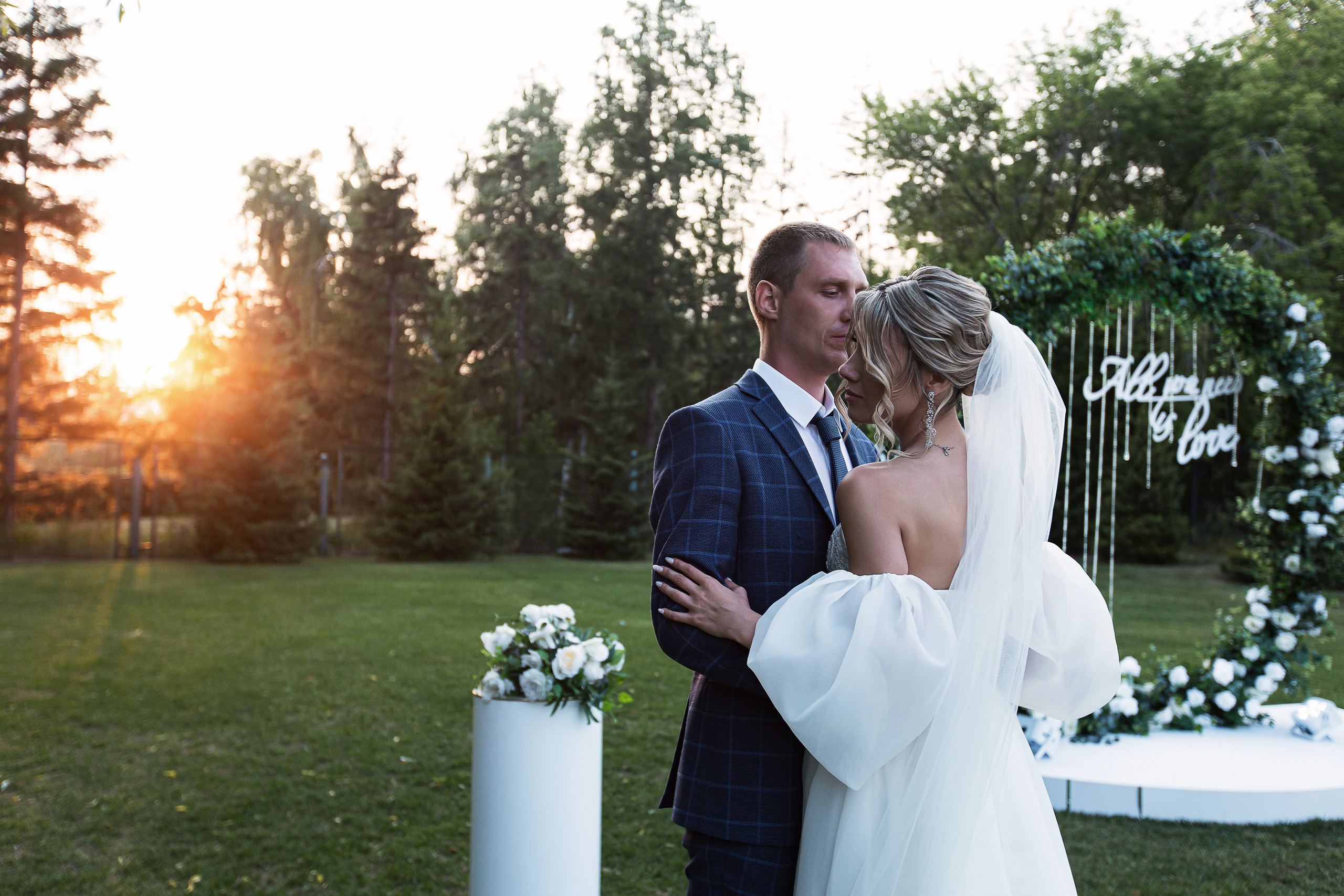 Елизавета и Антон. Свадебный фотограф в Омске Яна Савина
