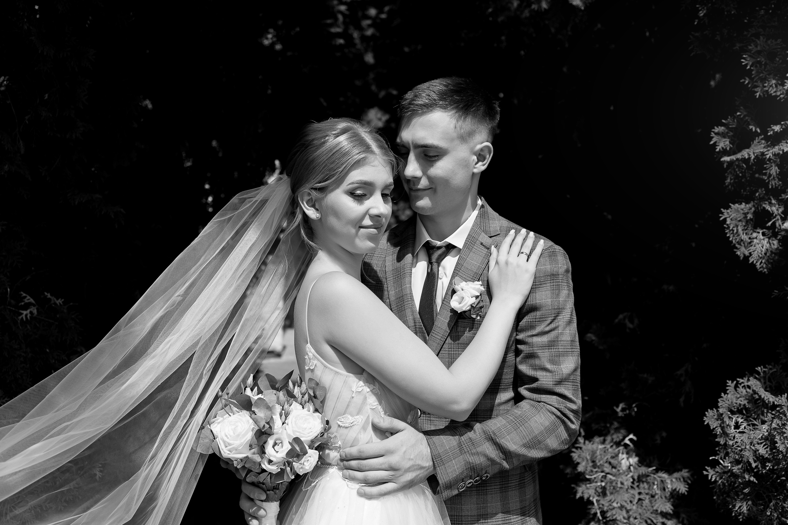 Дарья и Никита. Свадебный фотограф в Омске Яна Савина