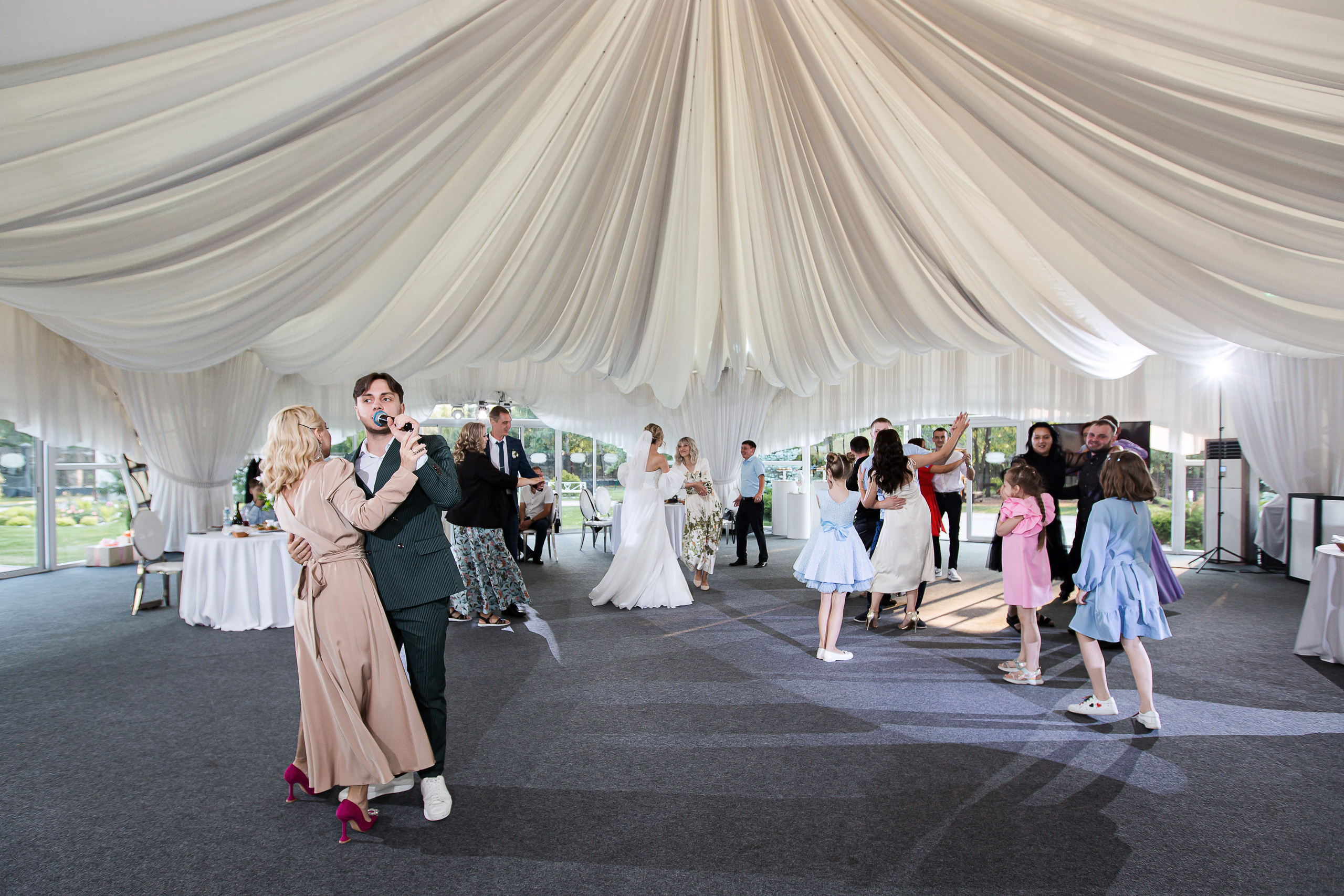 Елизавета и Антон. Свадебный фотограф в Омске Яна Савина