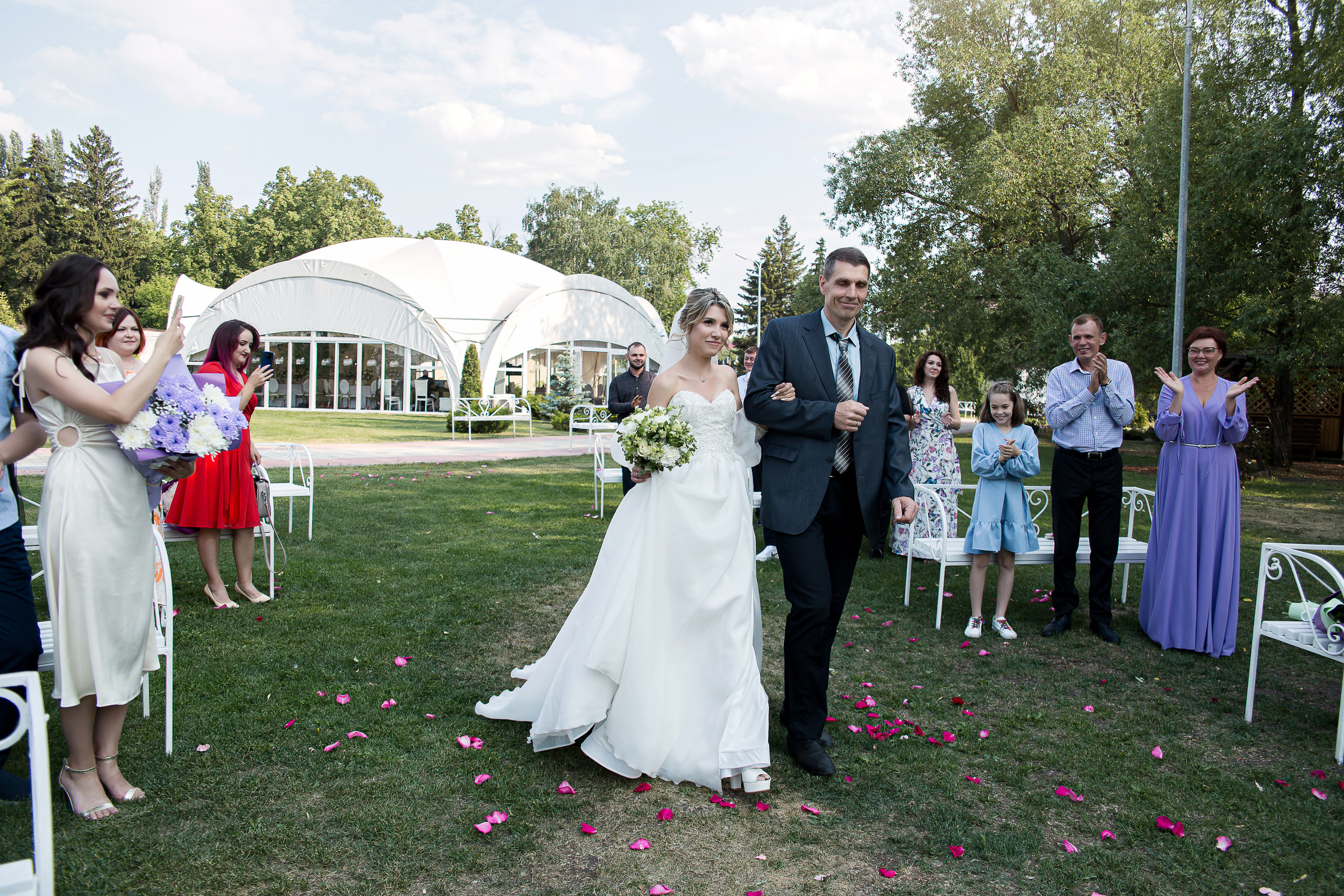 Елизавета и Антон. Свадебный фотограф в Омске Яна Савина