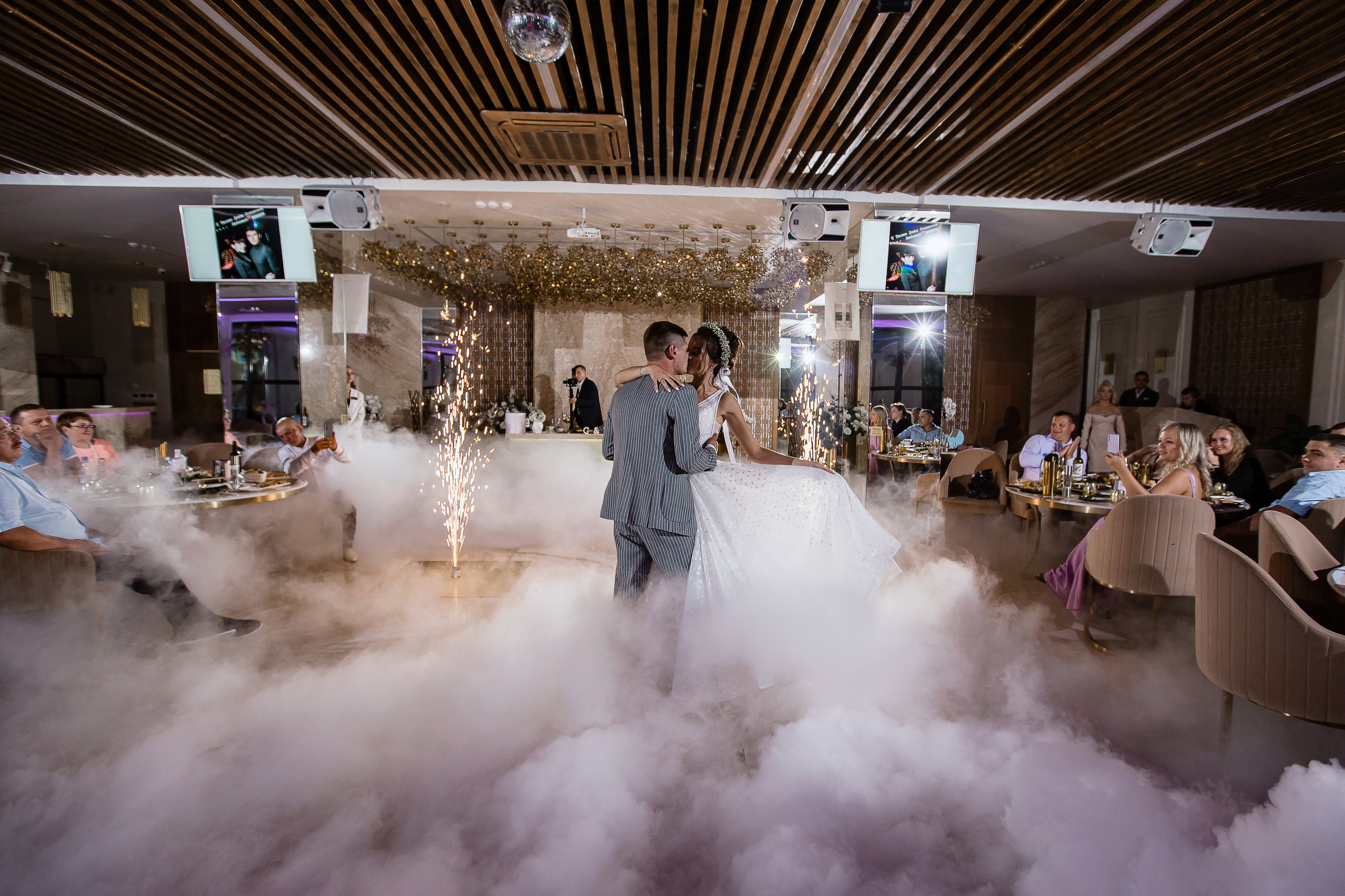 Екатерина и Георгий. Свадебный фотограф в Омске Яна Савина