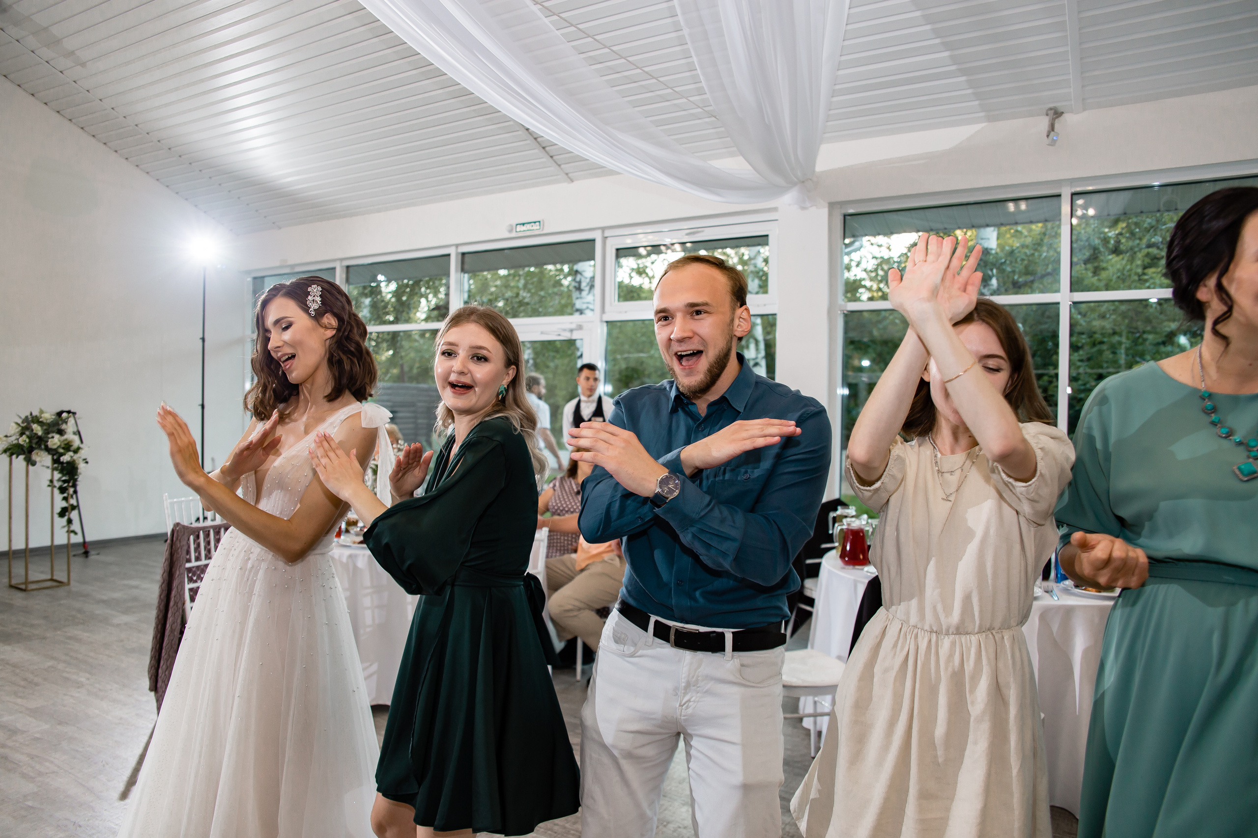 Ольга и Никита. Свадебный фотограф в Омске Яна Савина