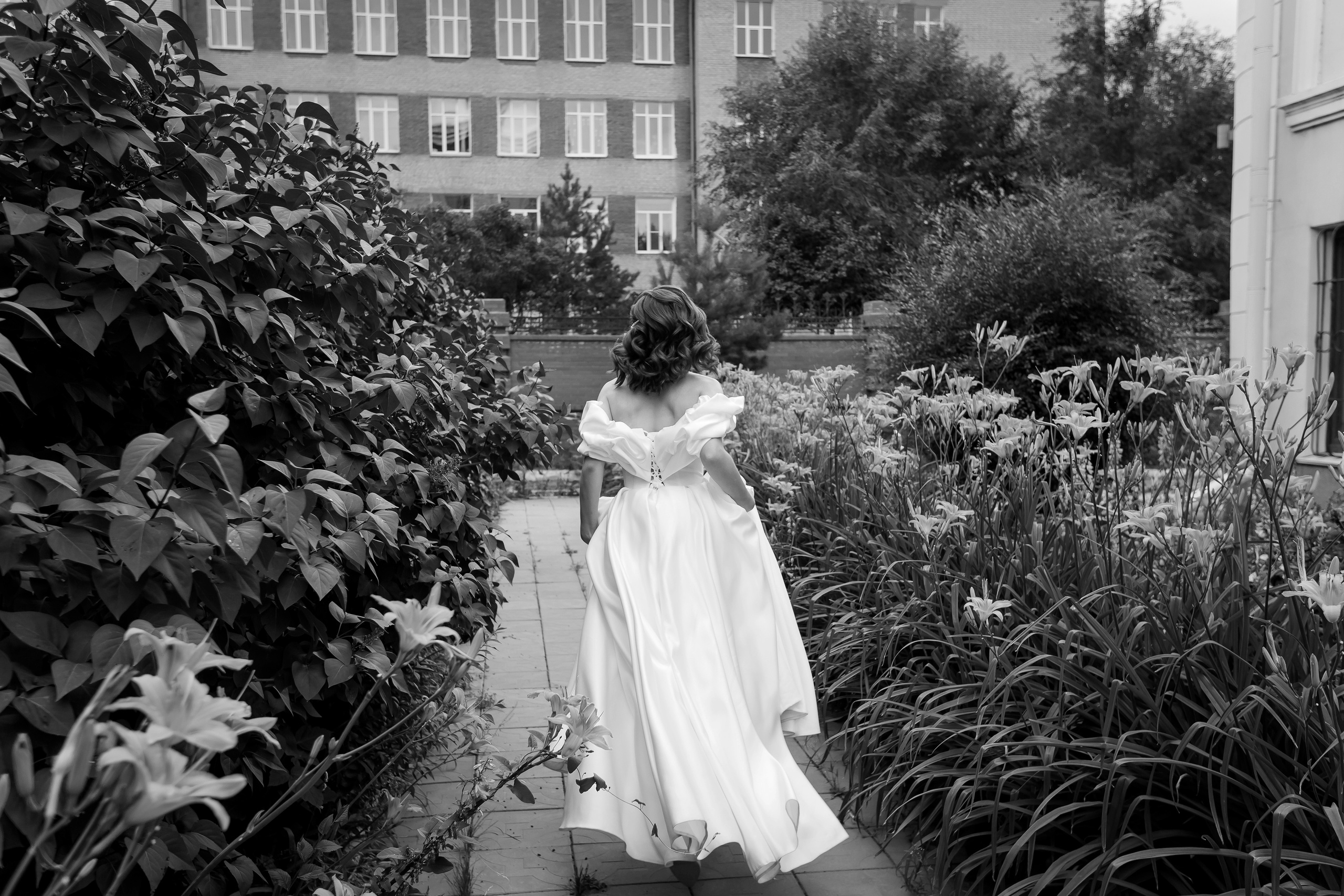 Софья и Антон. Свадебный фотограф в Омске Яна Савина