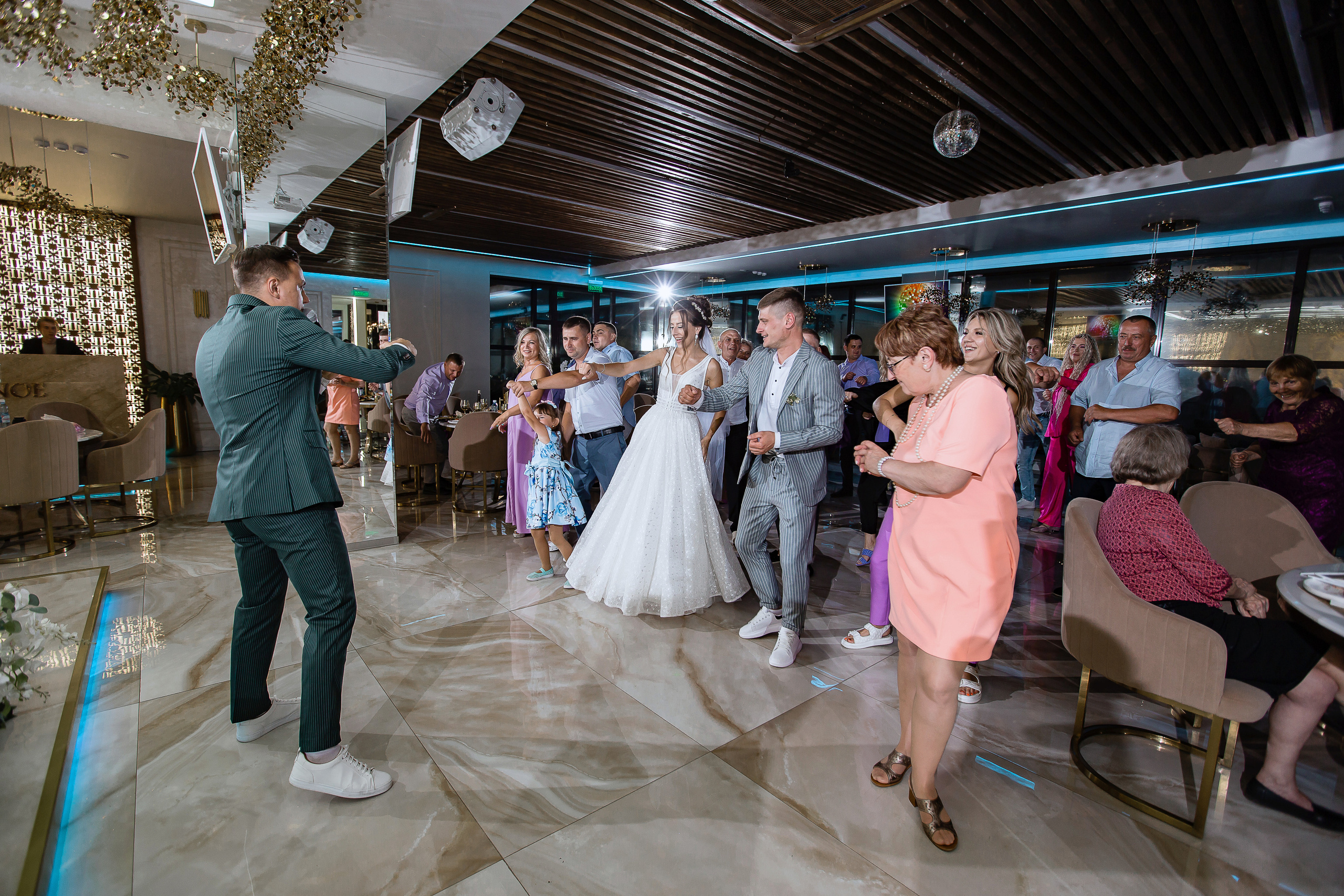 Екатерина и Георгий. Свадебный фотограф в Омске Яна Савина