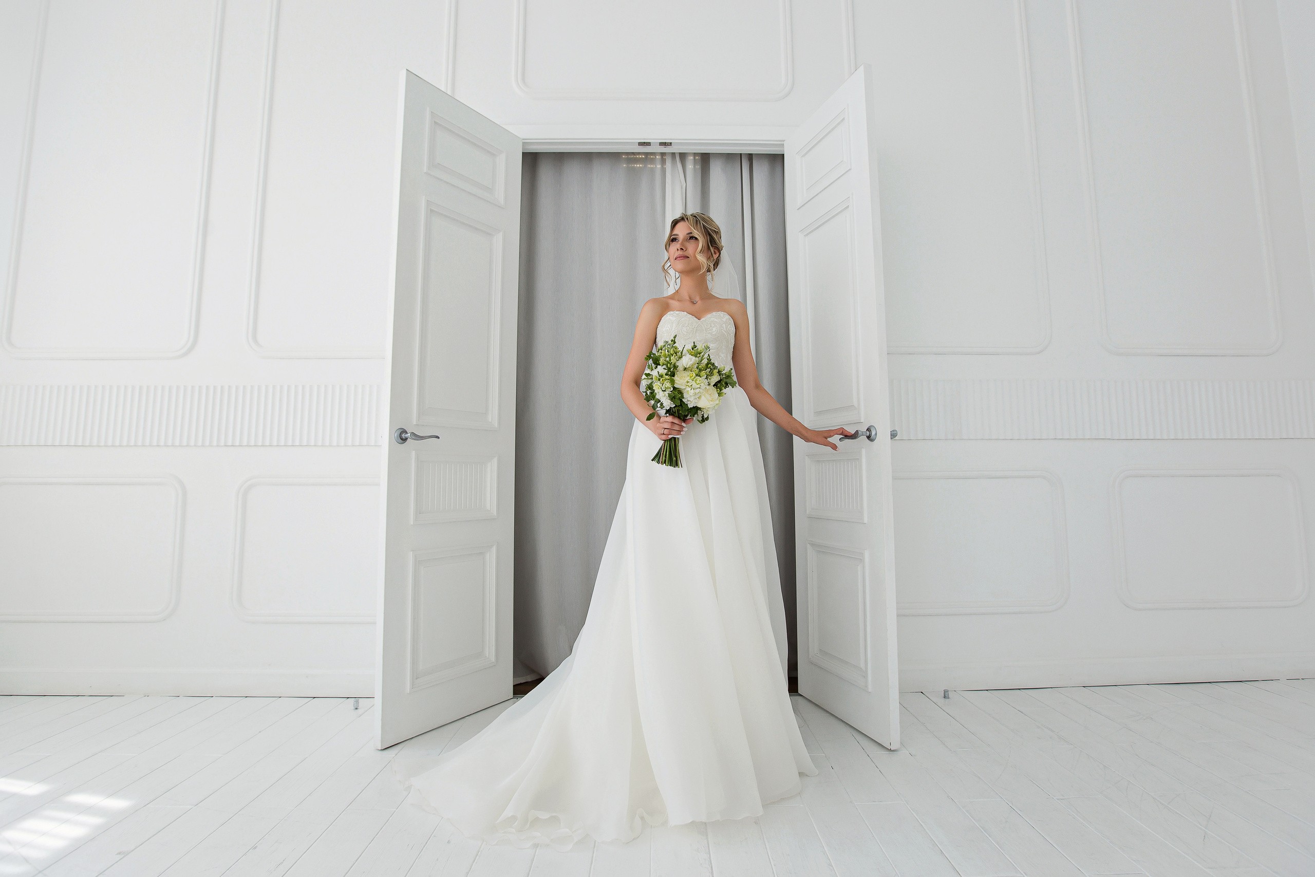 Елизавета и Антон. Свадебный фотограф в Омске Яна Савина