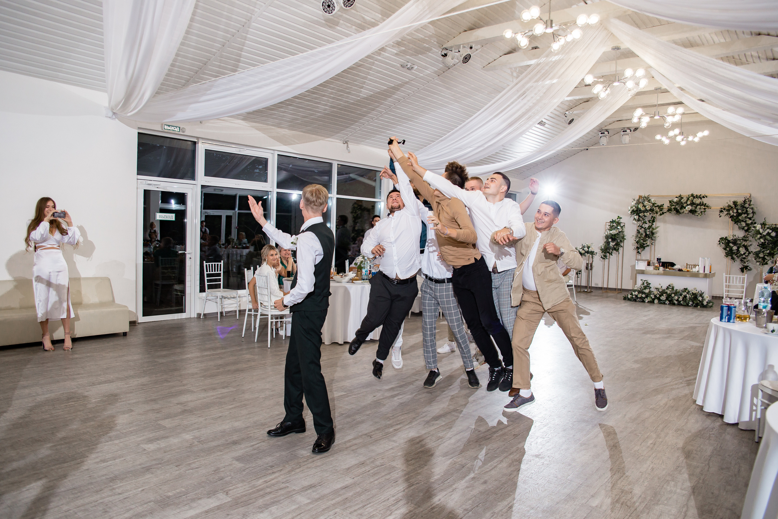 Ольга и Никита. Свадебный фотограф в Омске Яна Савина