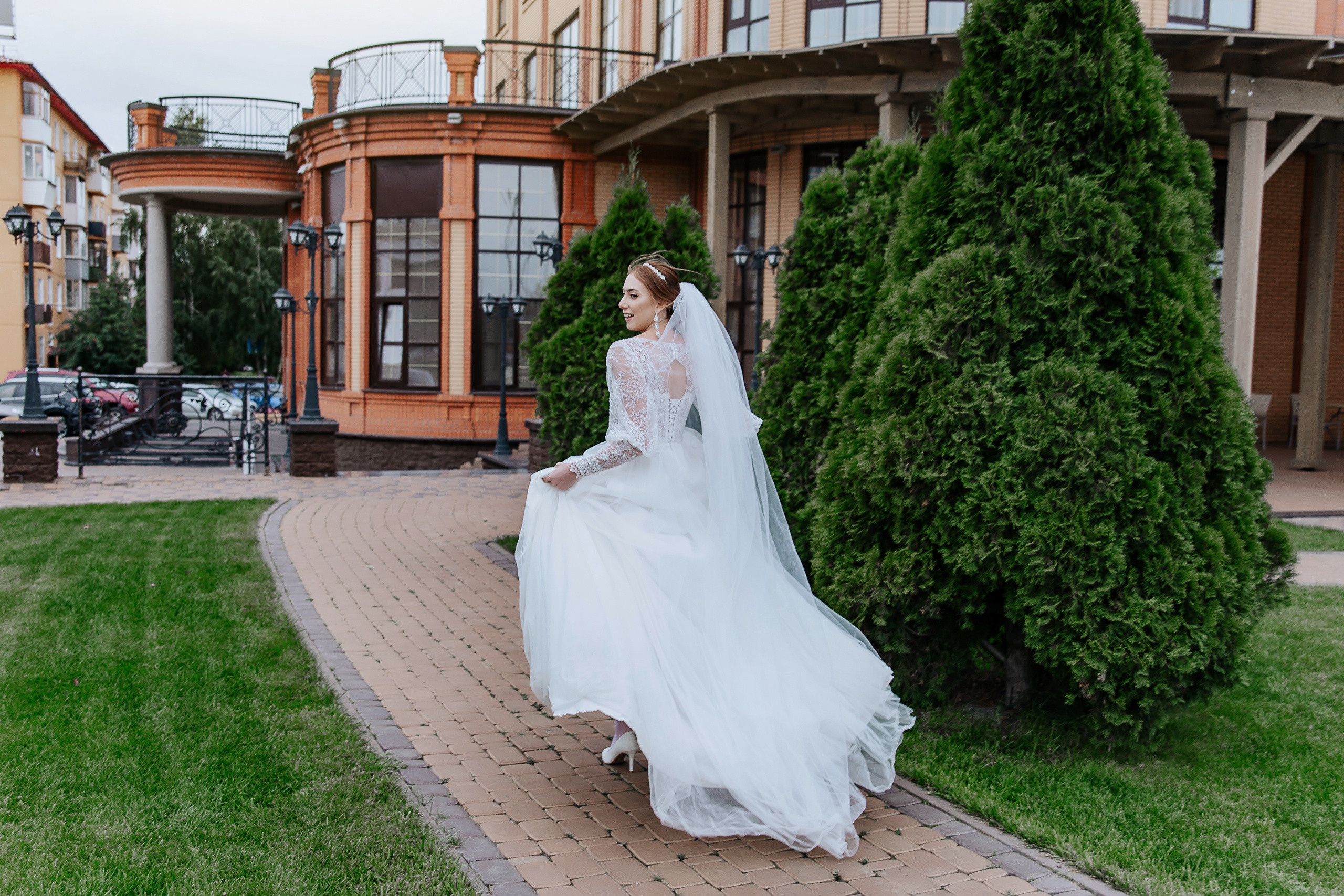 Валерия и Роиан. Свадебный фотограф в Омске Яна Савина