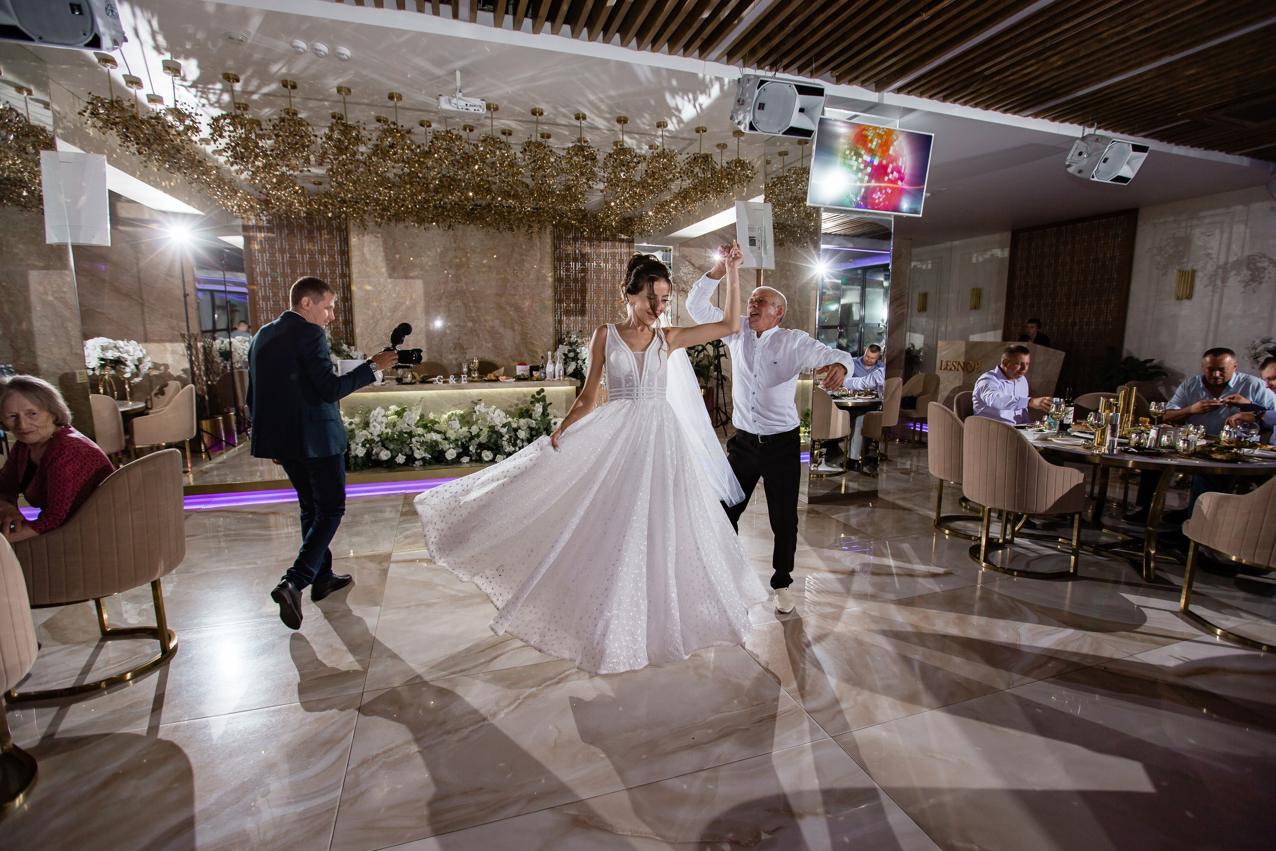 Екатерина и Георгий. Свадебный фотограф в Омске Яна Савина