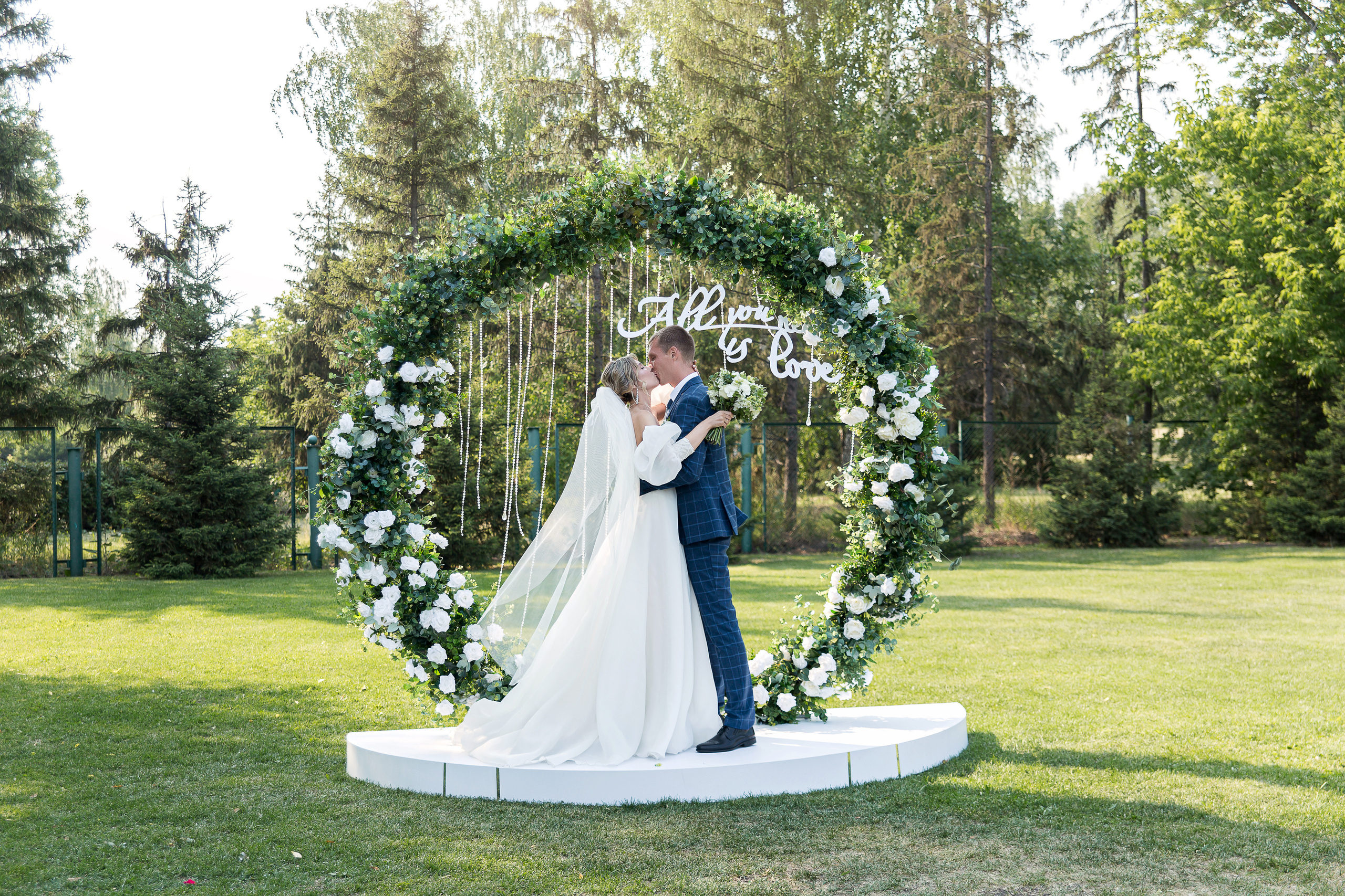 Елизавета и Антон. Свадебный фотограф в Омске Яна Савина