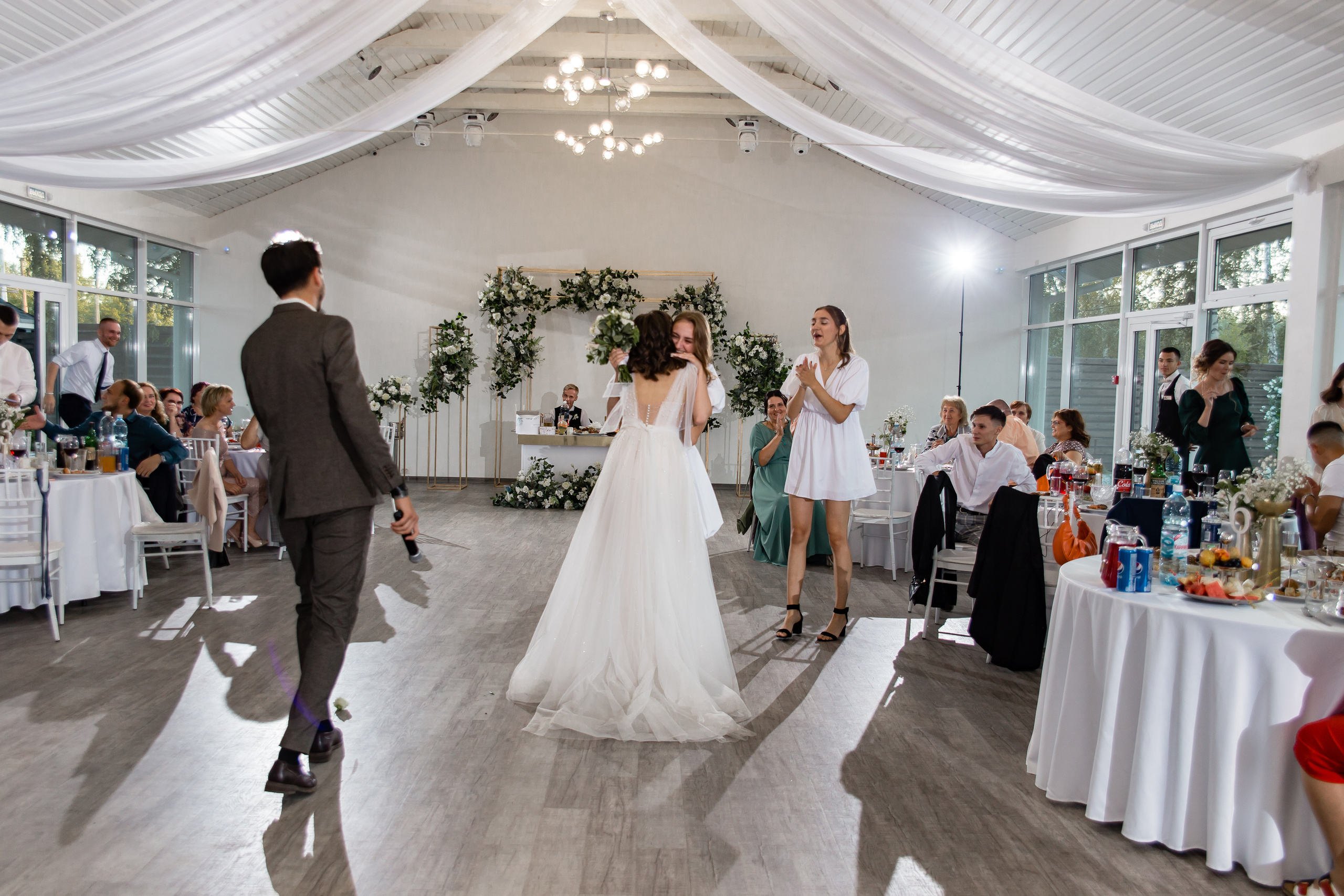 Ольга и Никита. Свадебный фотограф в Омске Яна Савина