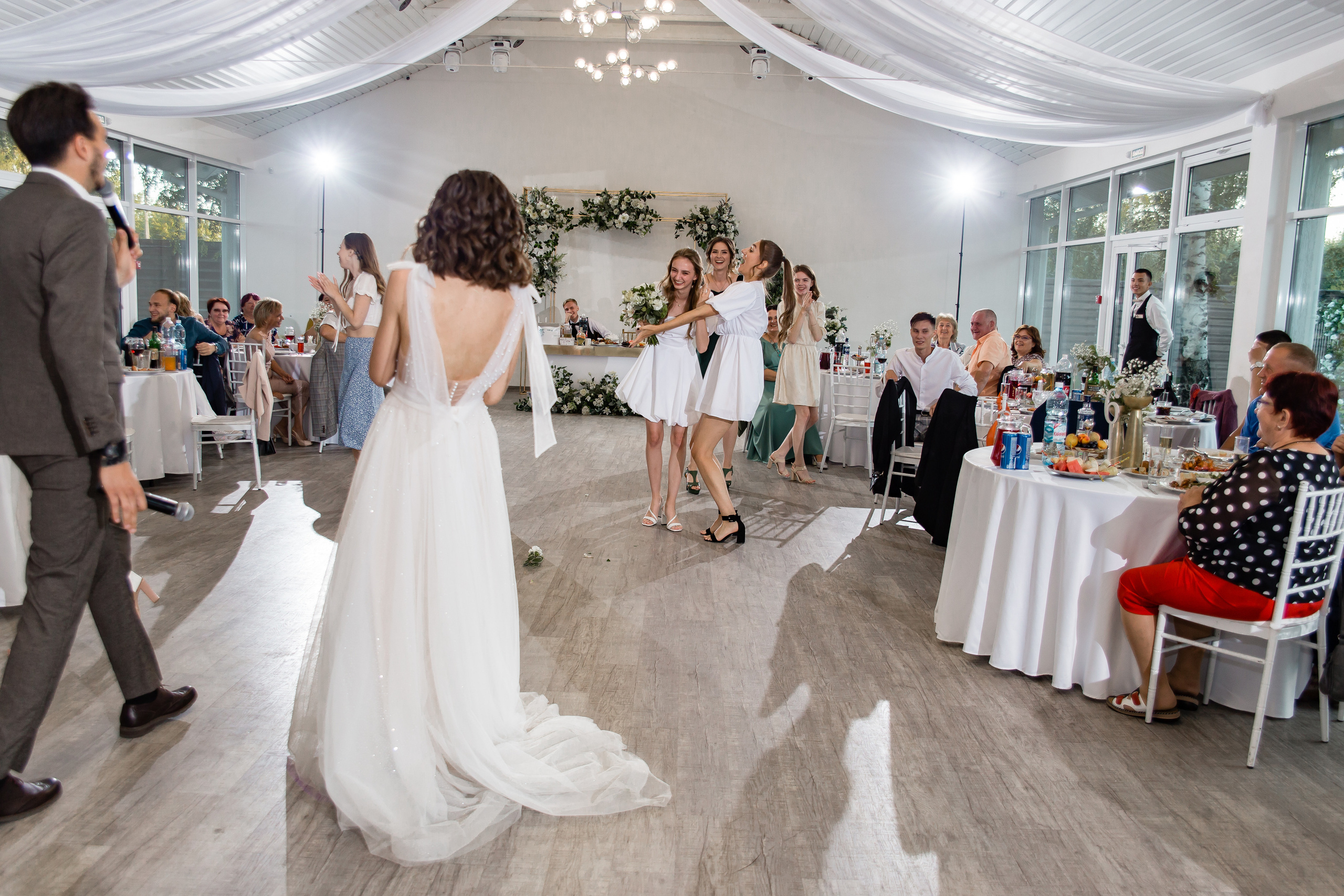 Ольга и Никита. Свадебный фотограф в Омске Яна Савина