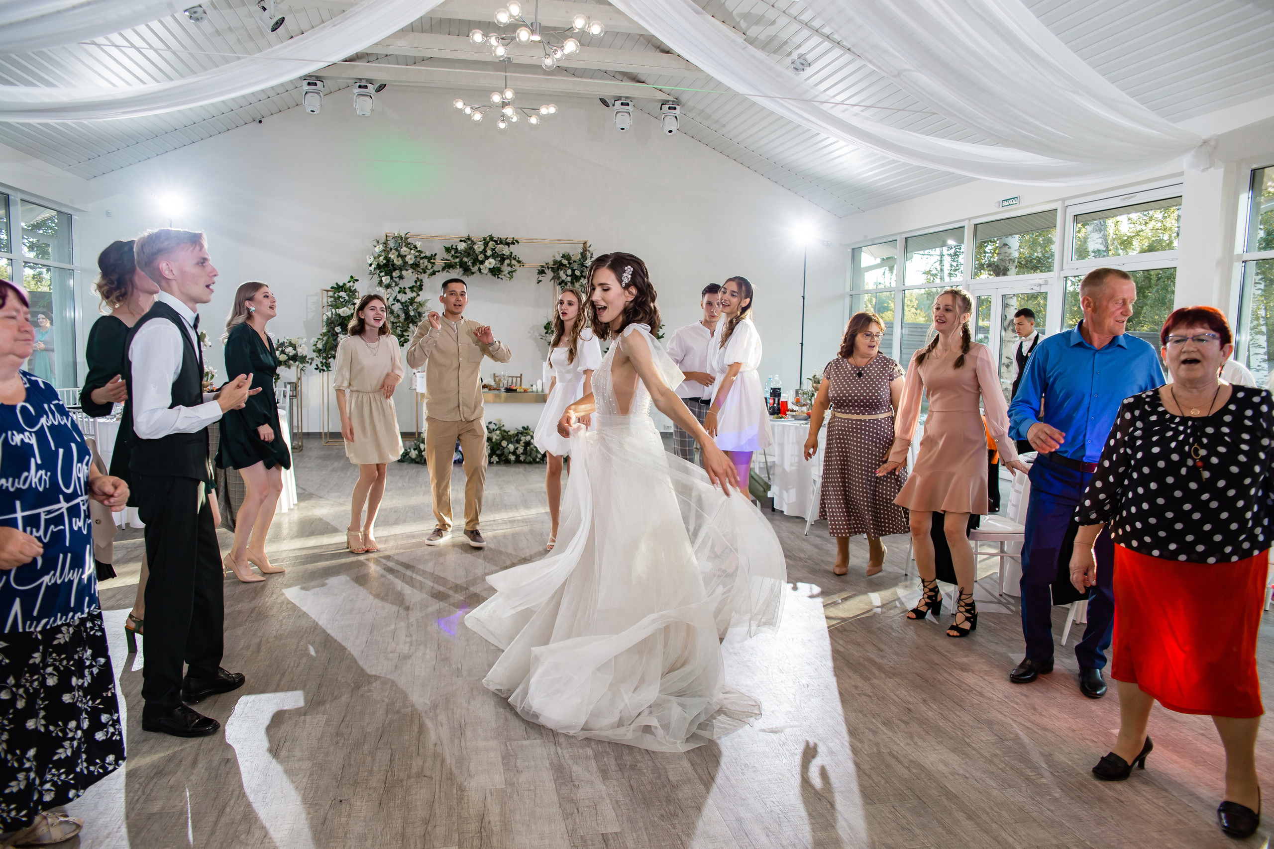 Ольга и Никита. Свадебный фотограф в Омске Яна Савина