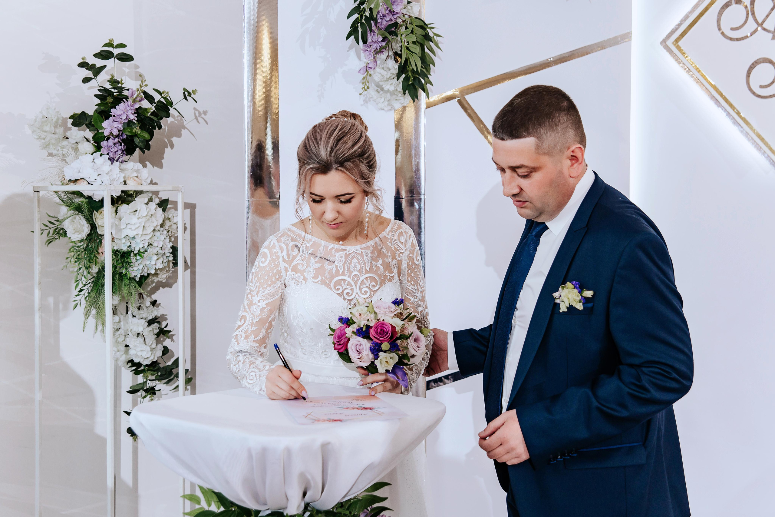 Алена и Артеми. Свадебный фотограф в Омске Яна Савина