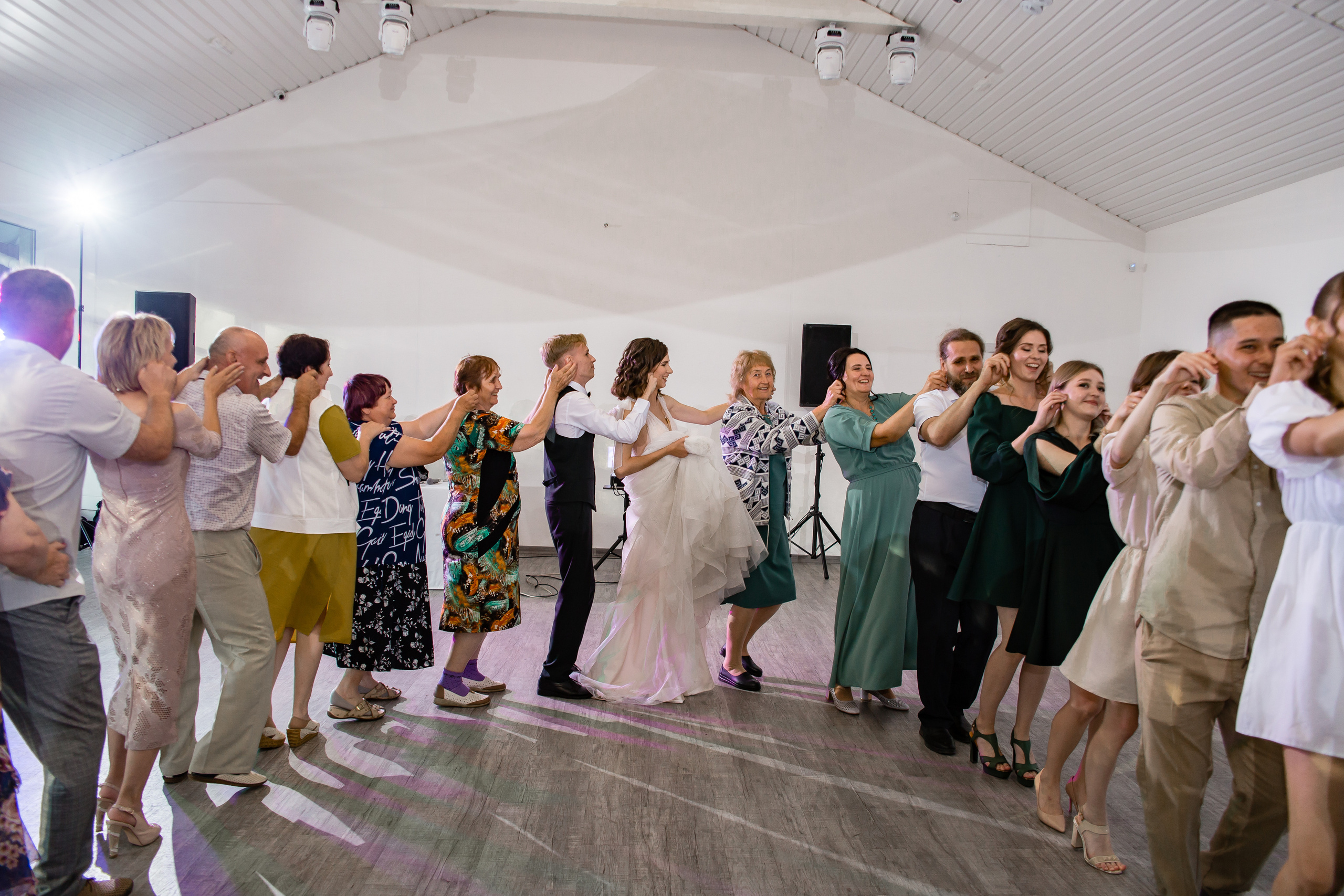 Ольга и Никита. Свадебный фотограф в Омске Яна Савина