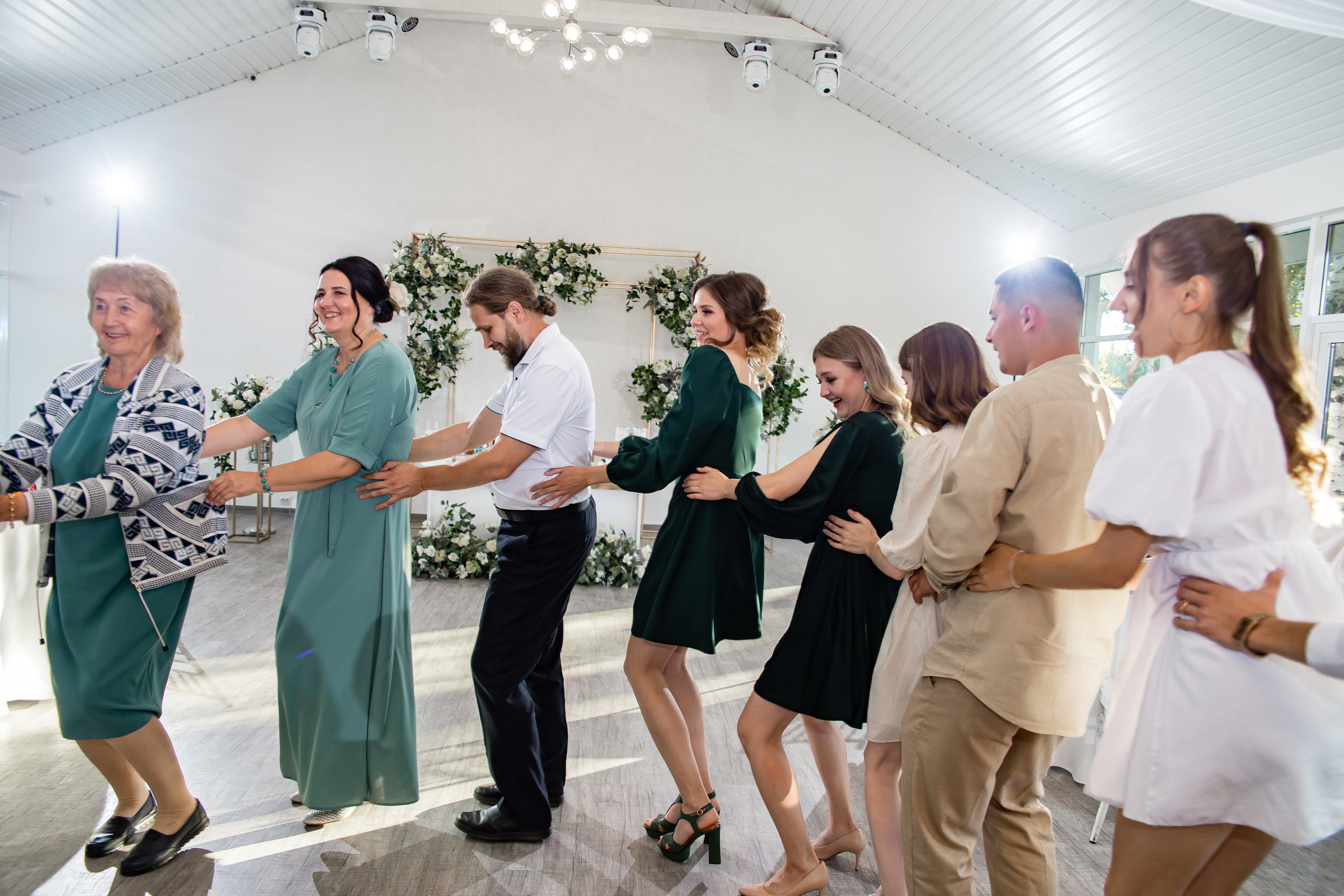 Ольга и Никита. Свадебный фотограф в Омске Яна Савина