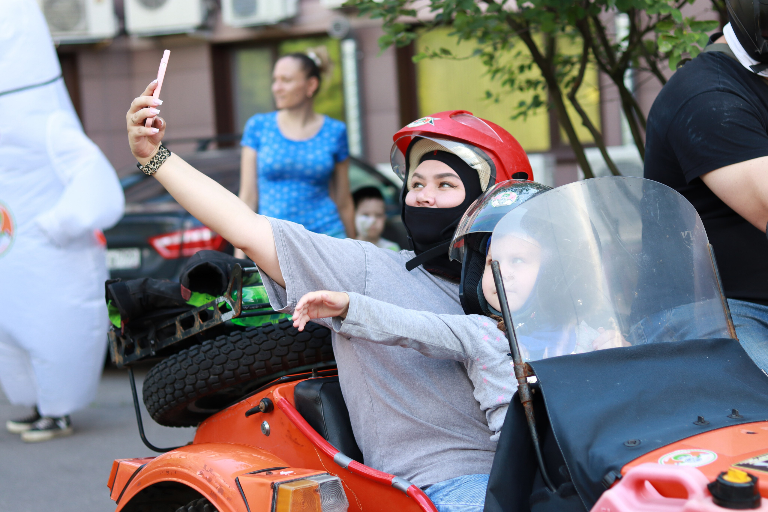 Выезд «Мототерапии» в детскую больницу в Солнцево. Репортажный фотограф в Москве и Зеленограде Karina-vozd