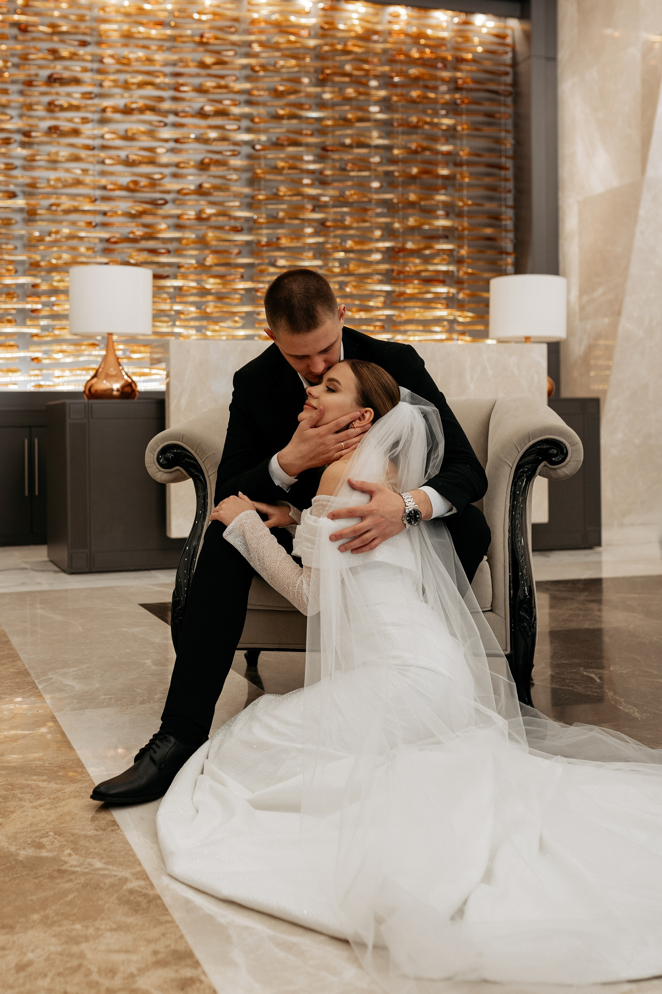 Лучший свадебный фотограф Геленджика – естественные эмоции, жених и невеста, любовь