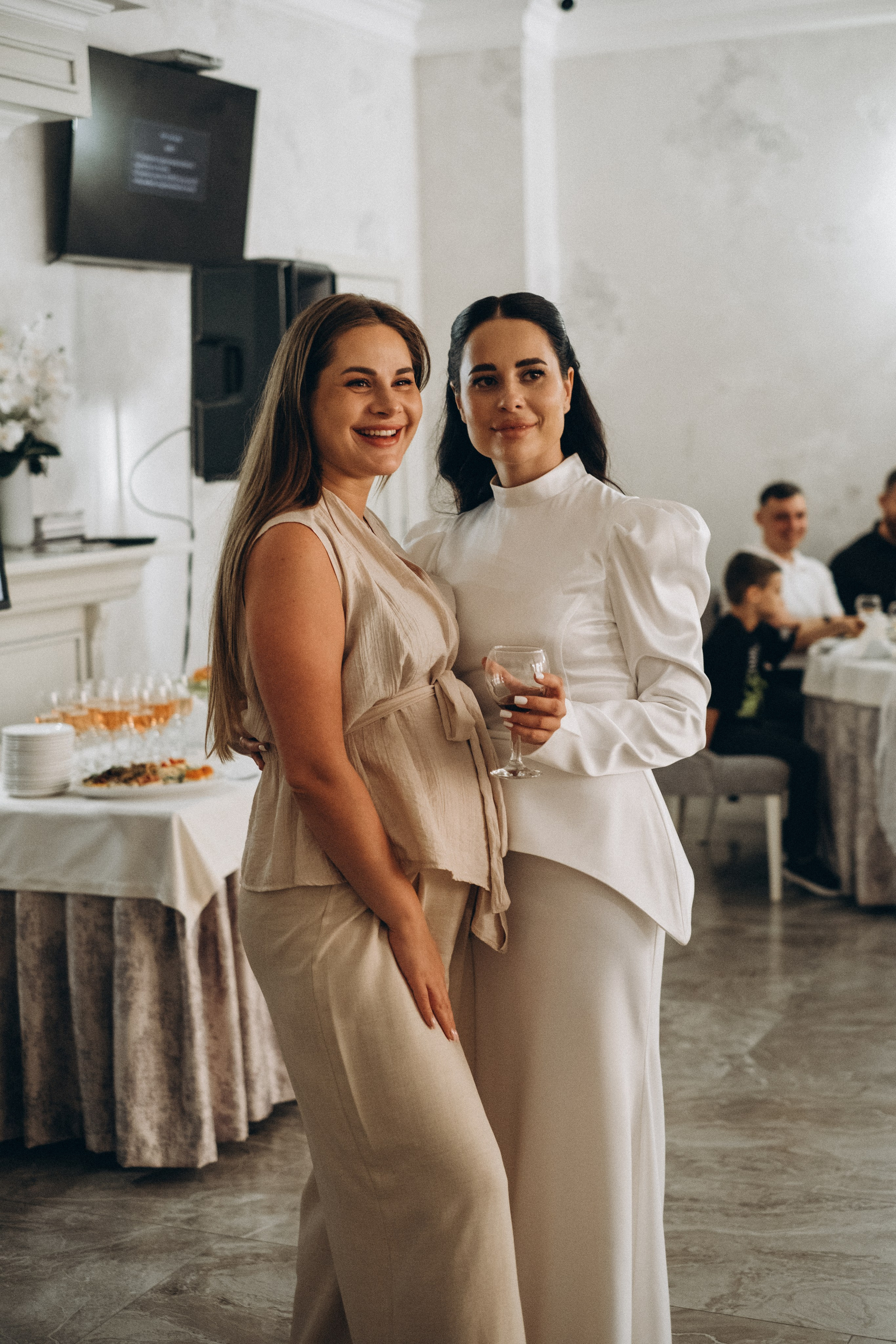 Ресторан Шери Холл. Семейный фотограф в Ростове-на-Дону Яна Макаренко