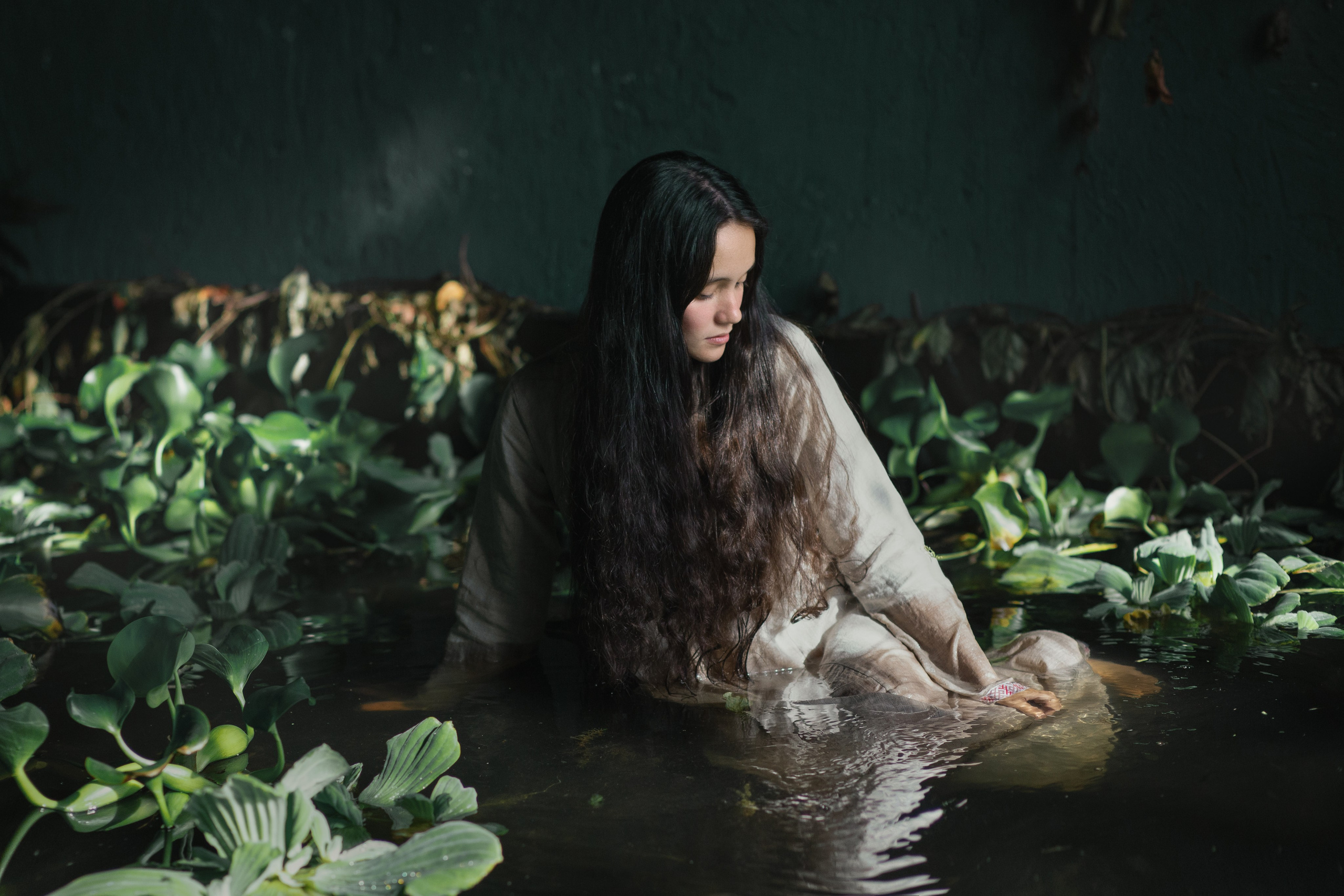Татьяна в кувшинках. Фотограф в Новосибирске Краснова Евгения