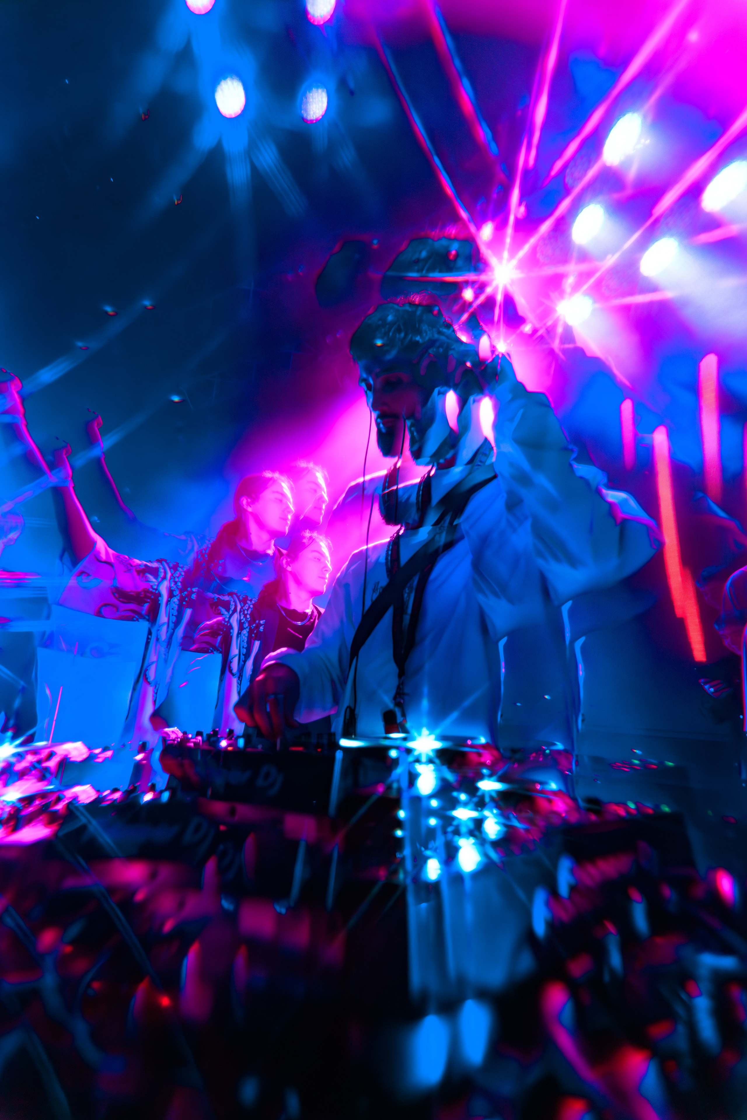 Студпосвят Свобода | Reptiloid. Репортажный фотограф Екатеринбург | Яркий, качественный репортаж | Концерты, клубы, репортаж, праздники, корпоративы