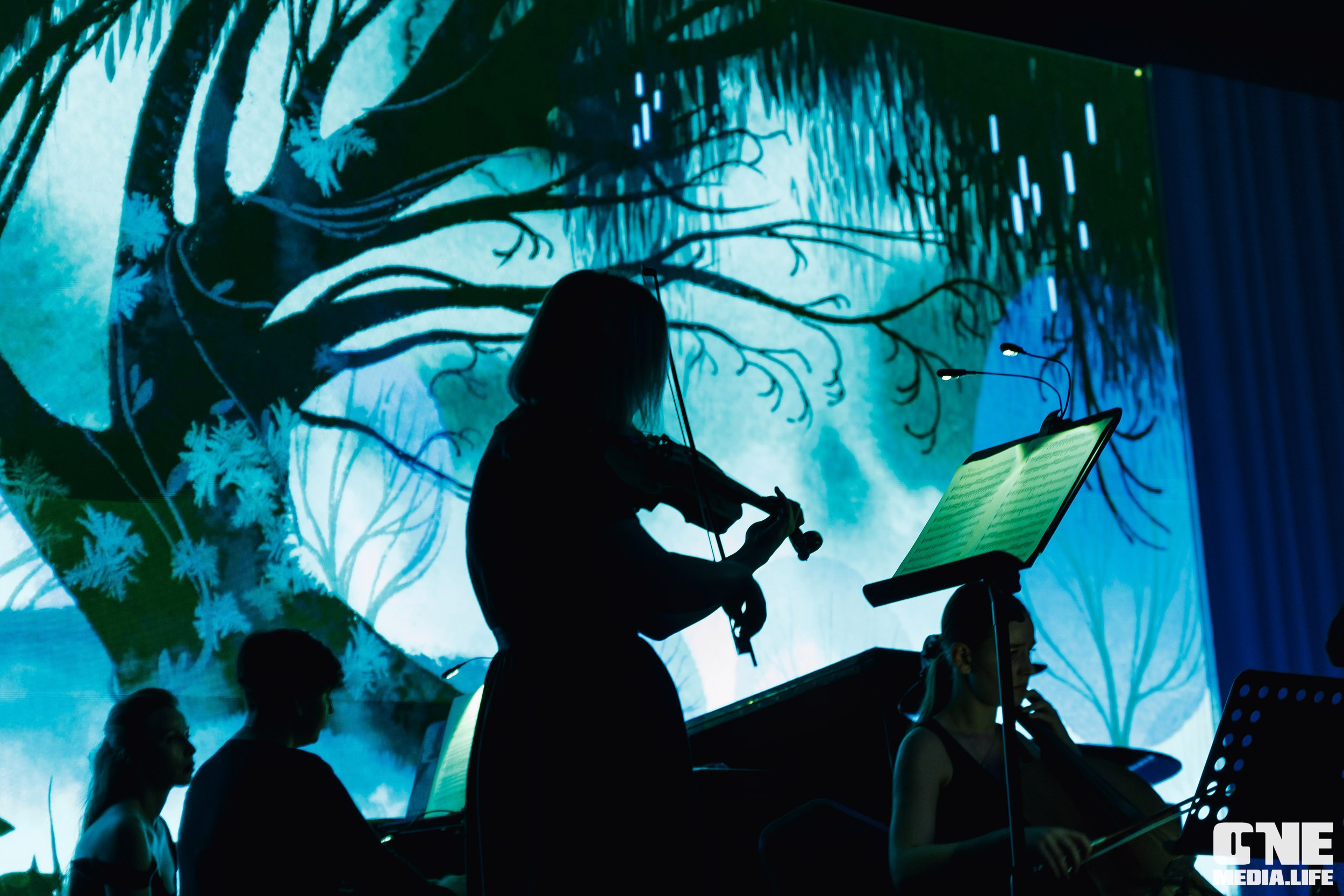 Фоторепортаж из Янтарь Холла. One Media Life: фоторепортажи, фотоотчеты с мероприятий и заведений