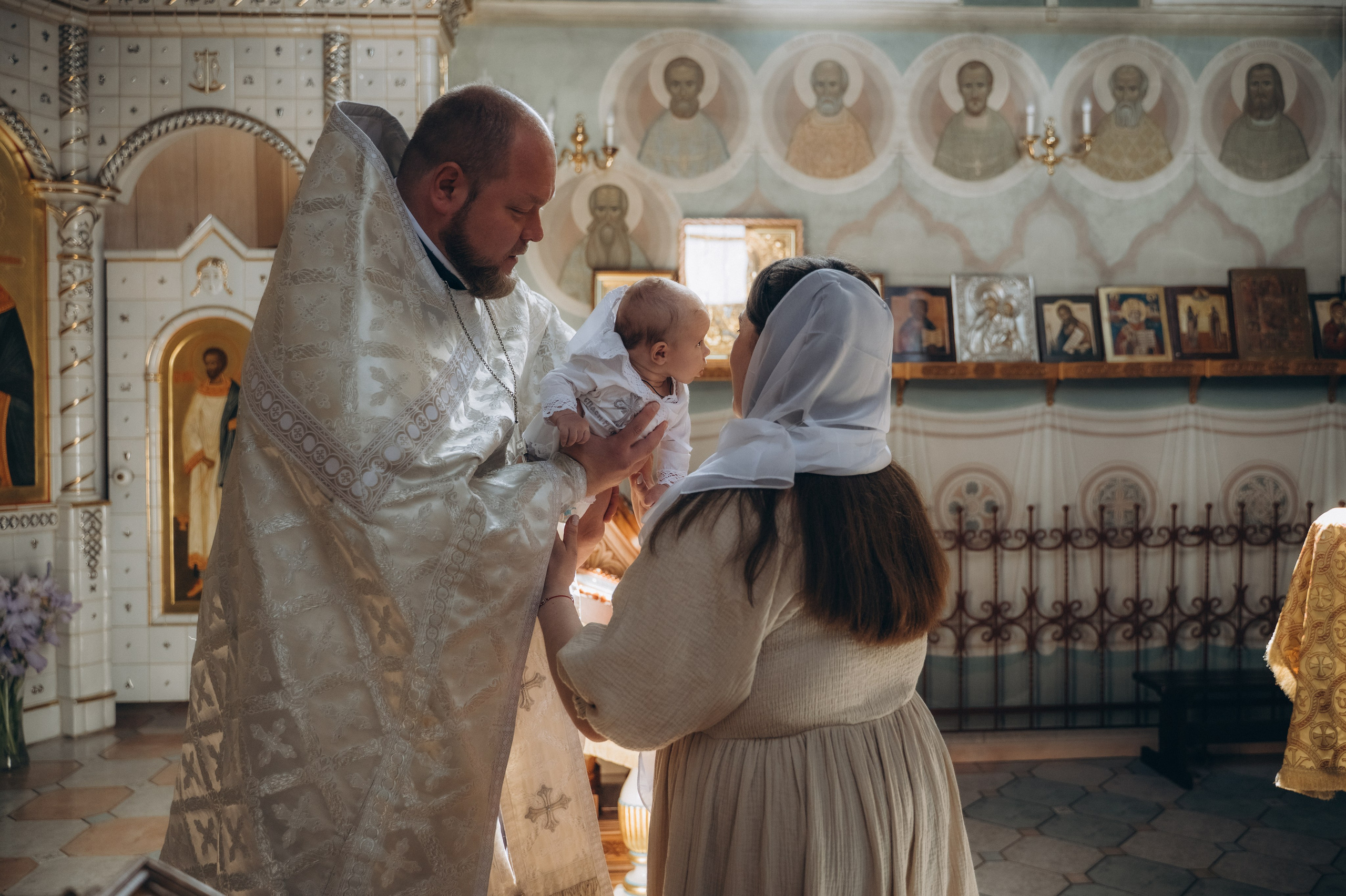 Крещение Арсения (Дом Милосердия). Семейный фотограф в Минске Дарья Дреко