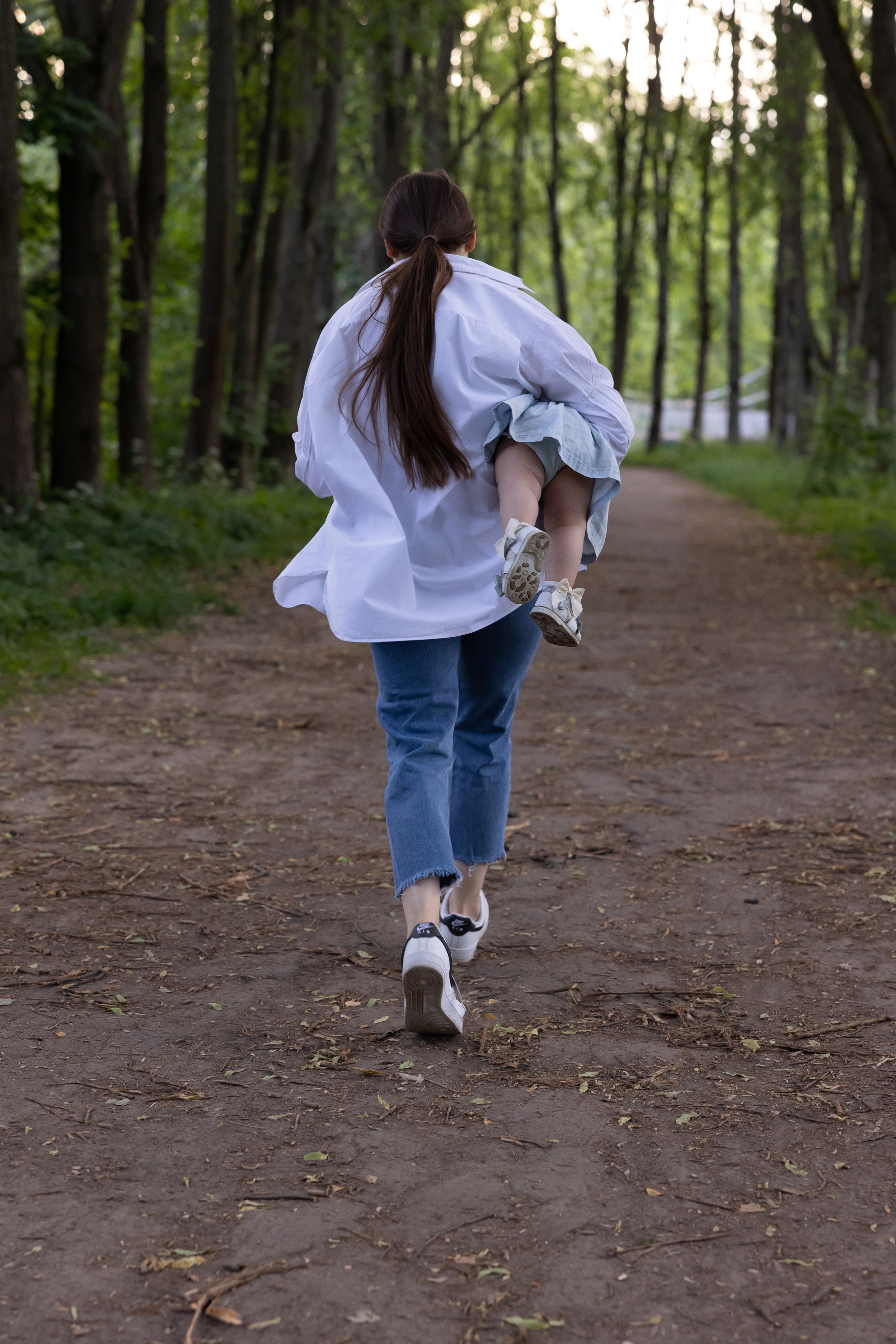 Прогулка в парке. Сказочный фотограф для Вас и Вашей семьи